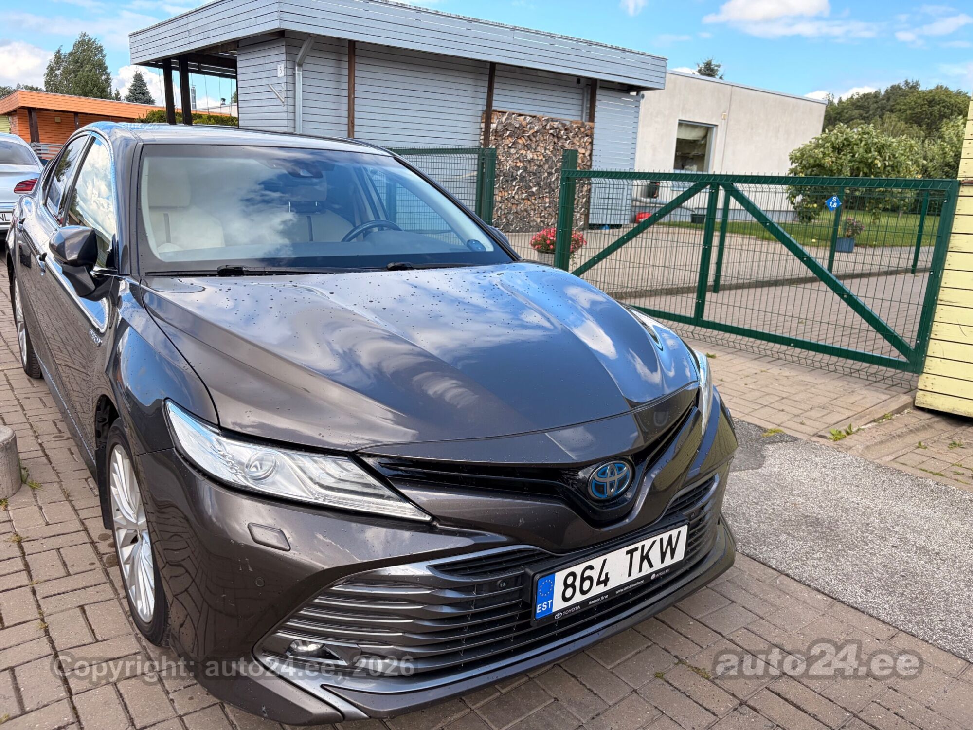 Toyota Camry 2.5 131kW 2020, photo 2/10