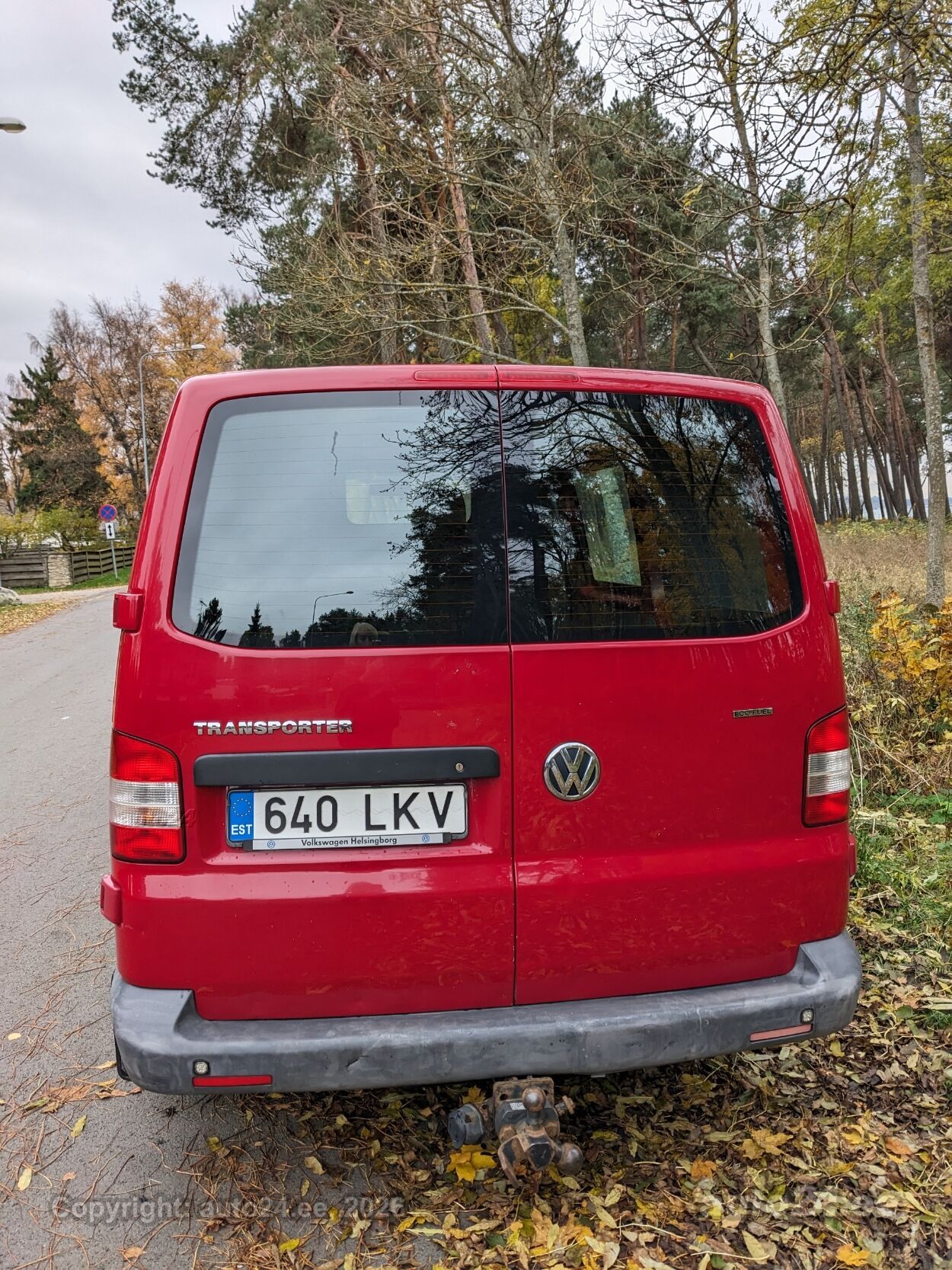 Volkswagen Transporter 2010 — interior