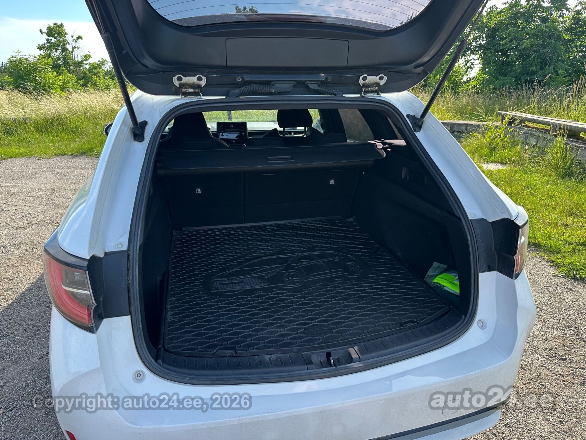 Toyota Corolla 1.8 72kW 2019, photo 5/10