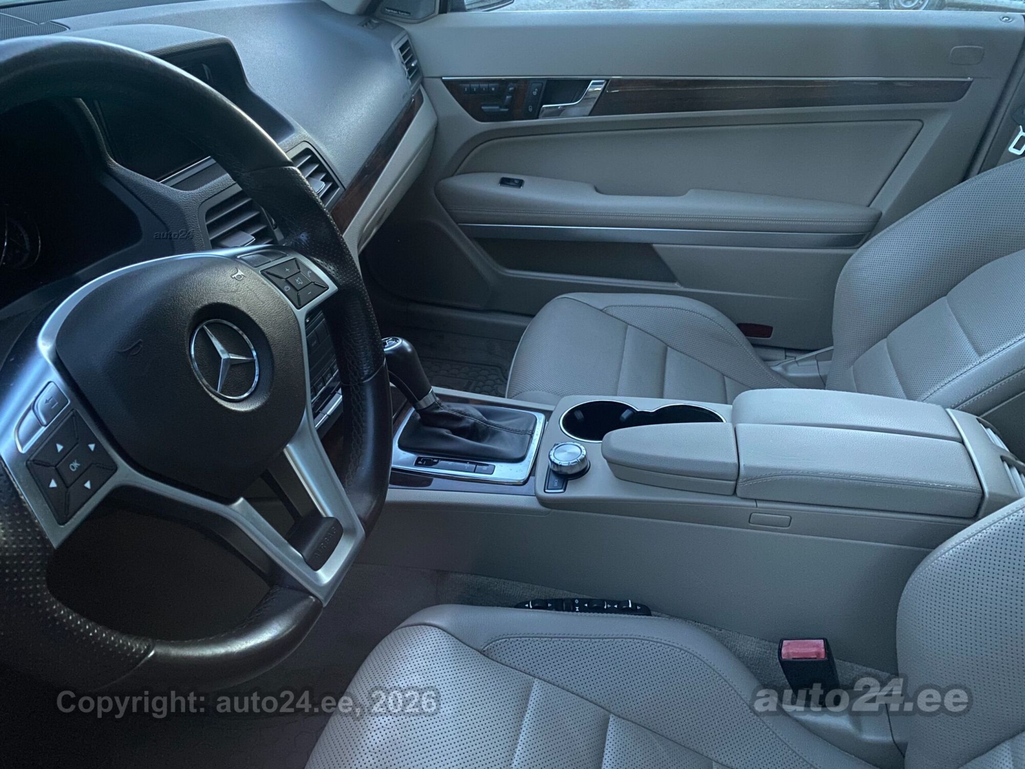 Mercedes-Benz E 550 - 4