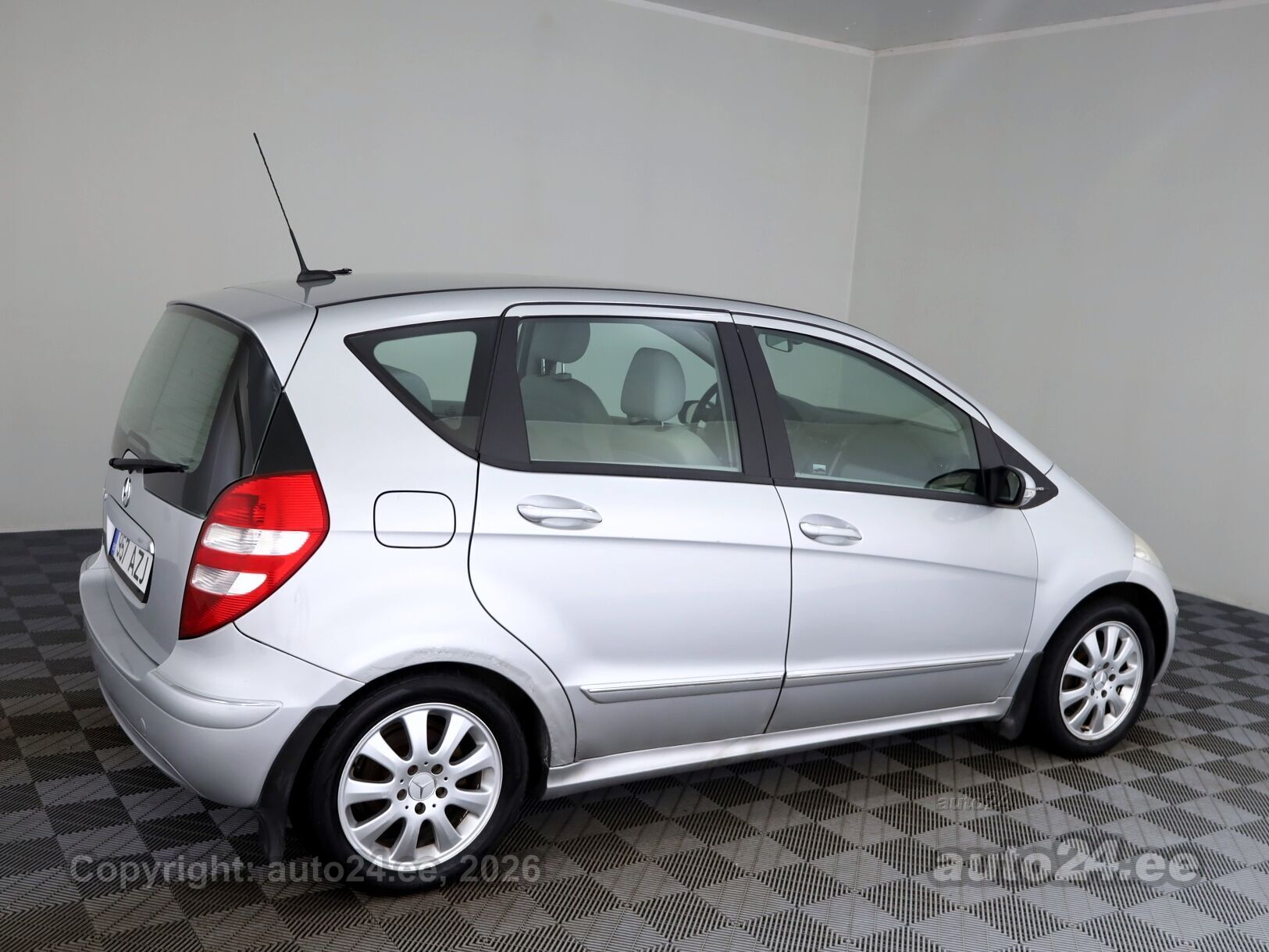 Mercedes-Benz A-sarja 2004, photo 3/8