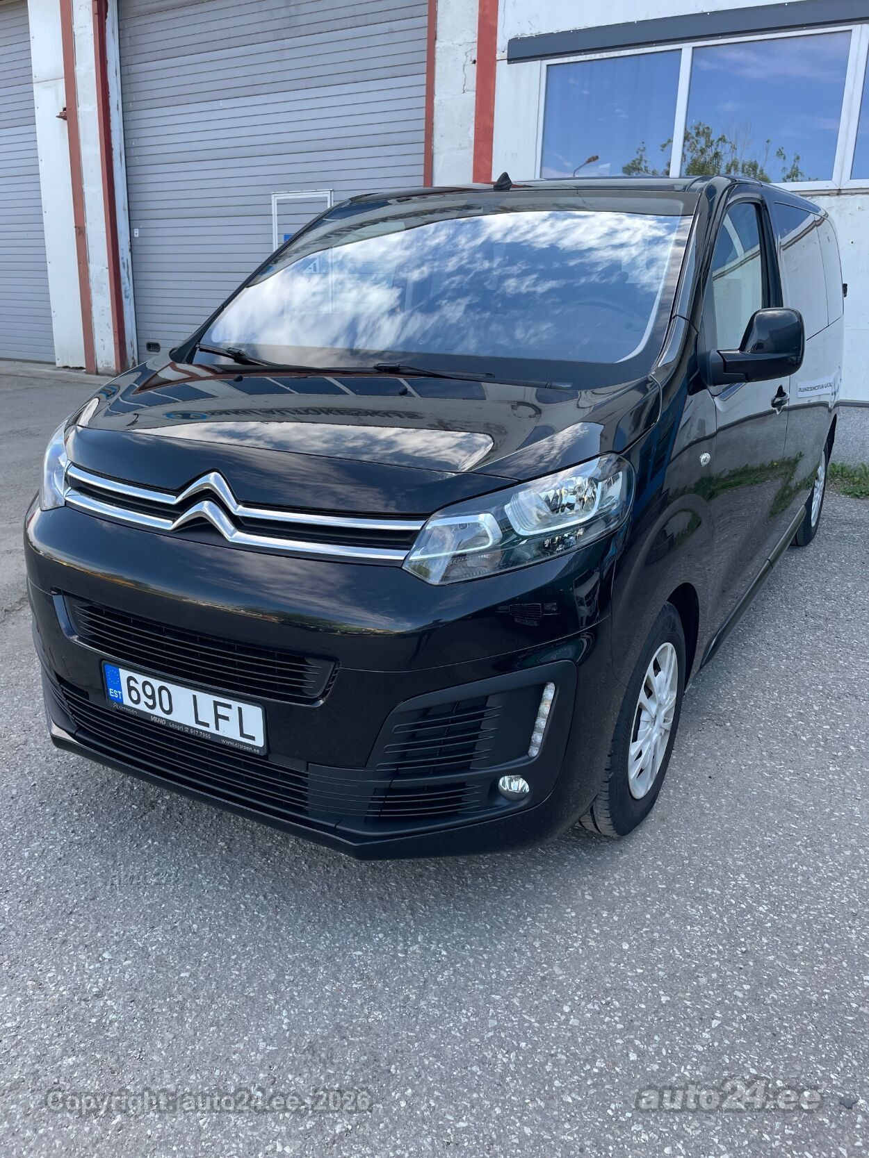 スペイン 〔2017〕 Citroen Spacetourer Jumpy 1.5 88kW - auto24.ee