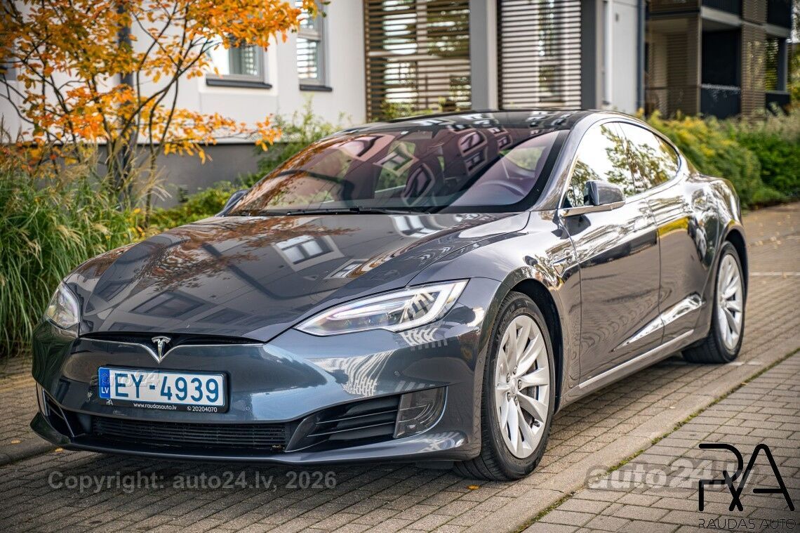 Tesla Model S