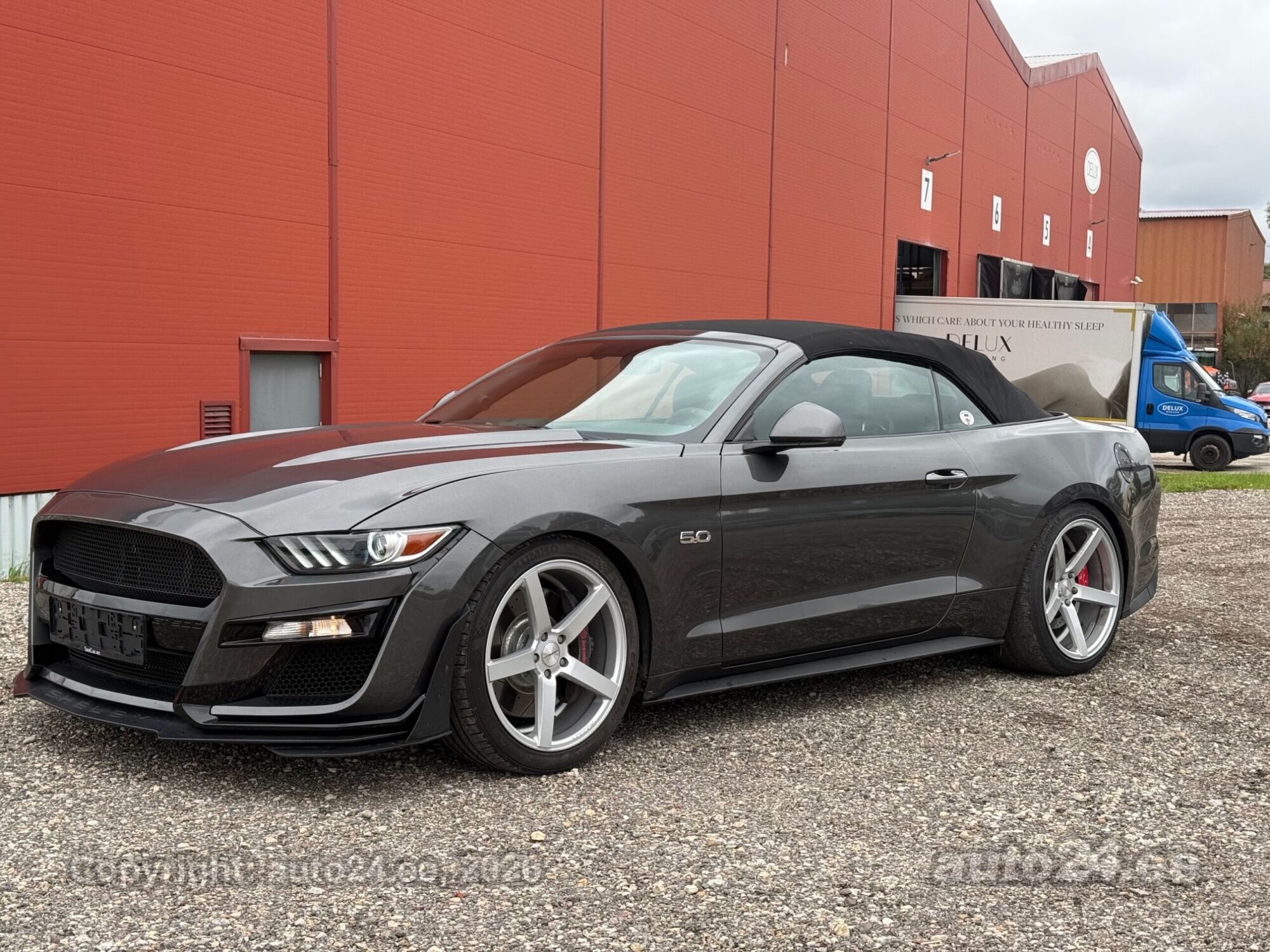 Ford Mustang - 1