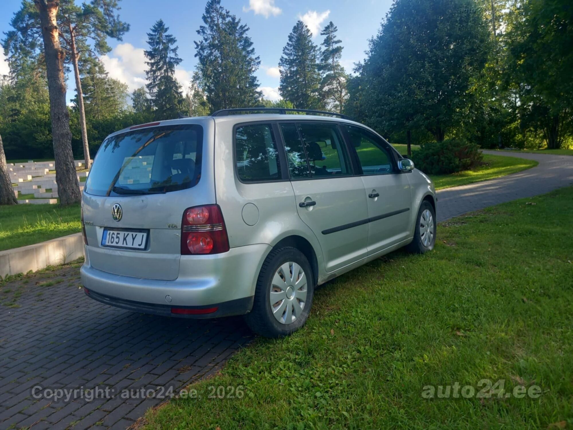 Volkswagen Touran 1.9 77kW 2007, kuva 3/6