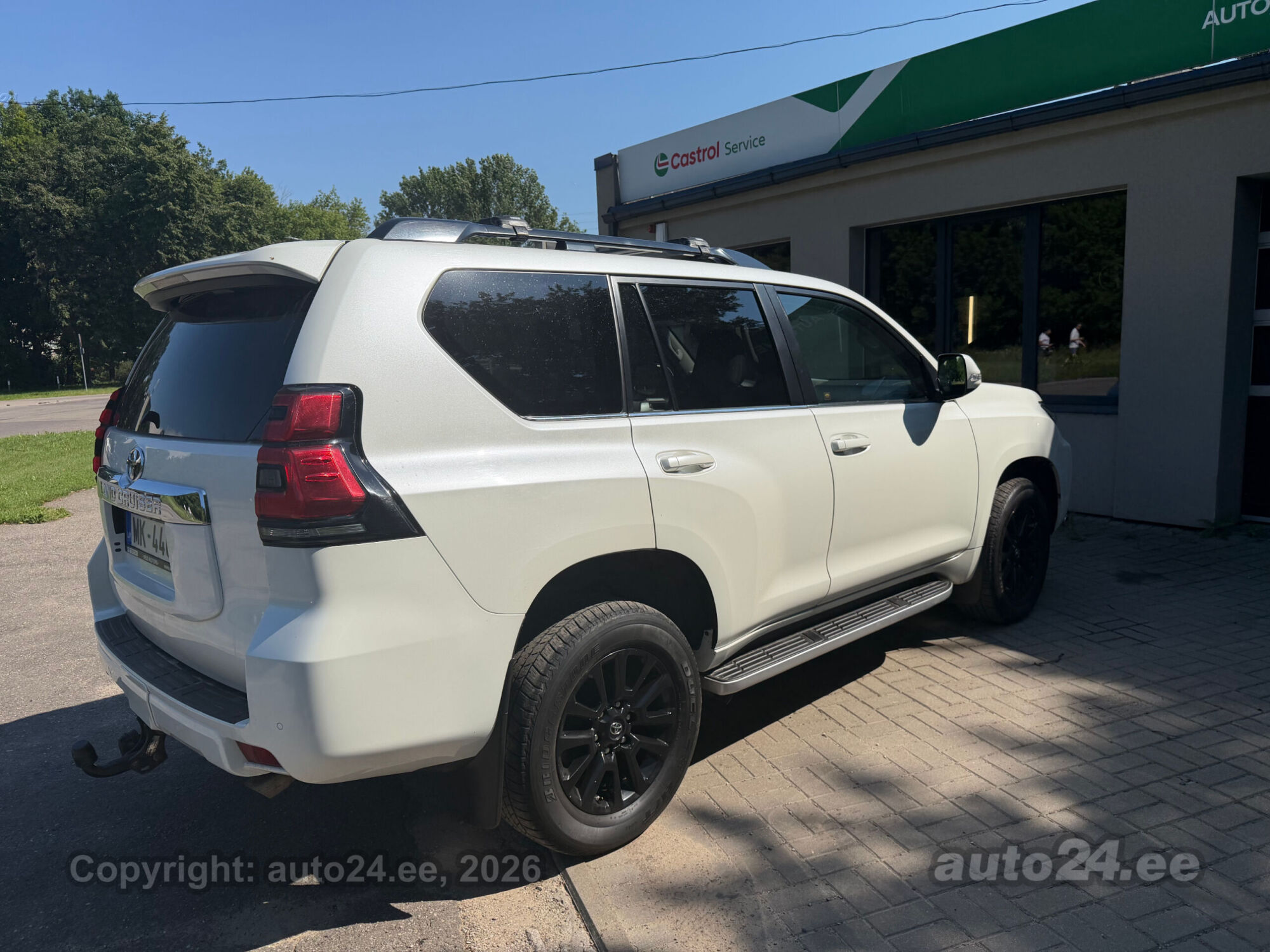 Toyota Land Cruiser - 6
