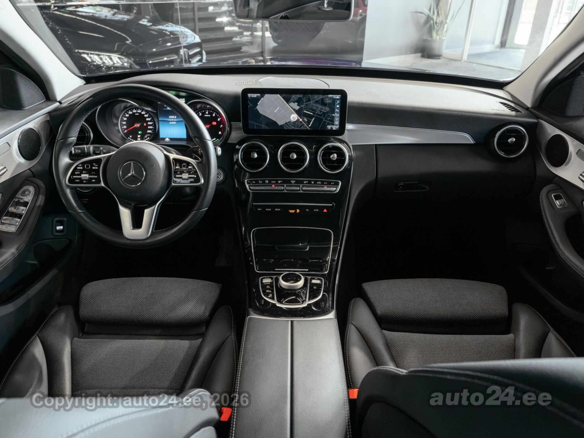 Mercedes-Benz C 300 - 11