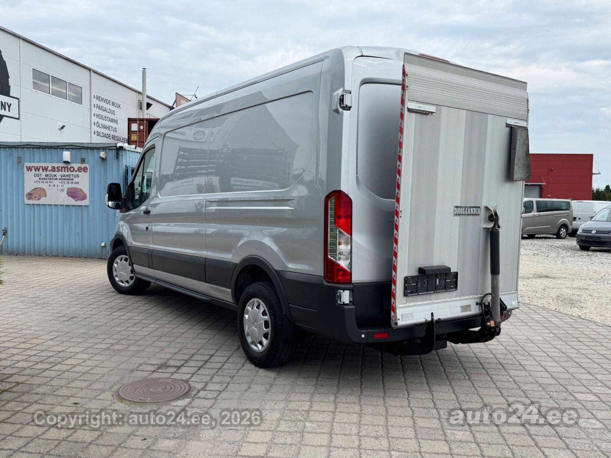Ford Transit L3H2 TLT D 2.0 Tdci 96kW 2019, kuva 2/10