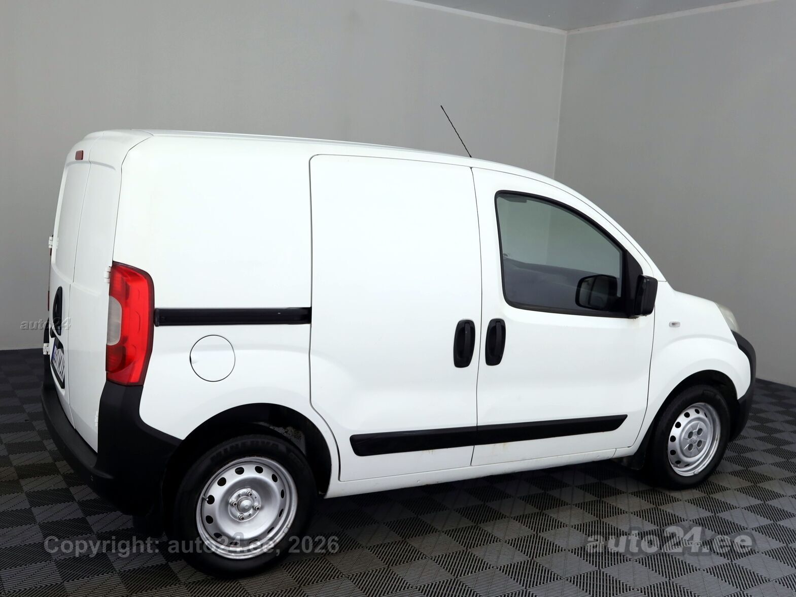 Peugeot Bipper 2015 — interior
