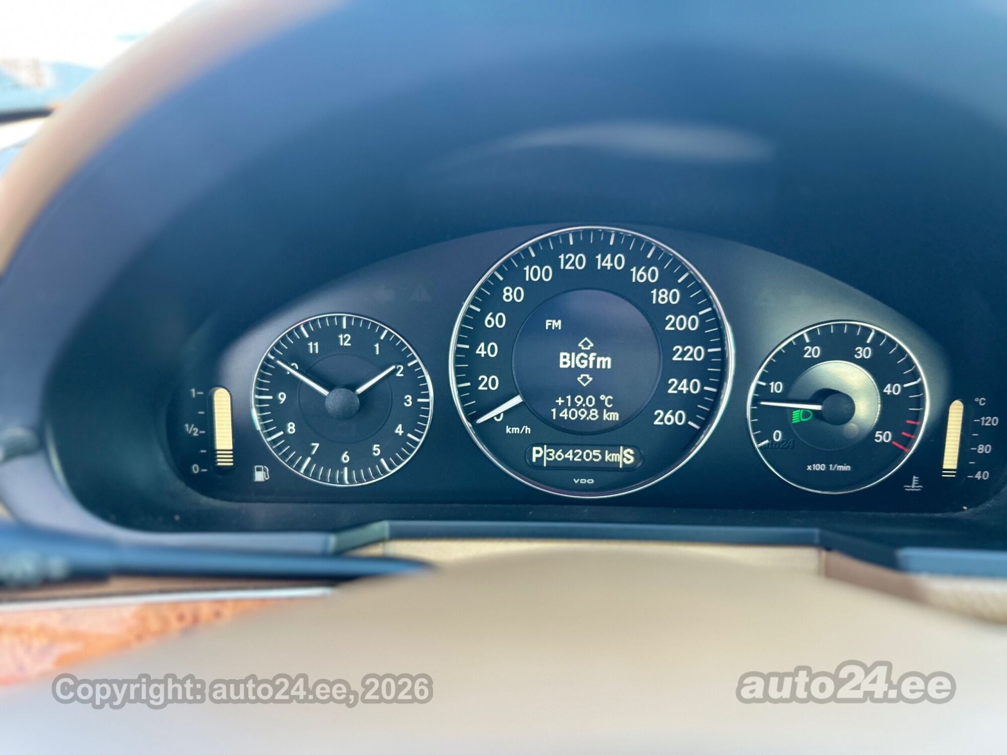 Mercedes-Benz E-Class 2006 — photo 26