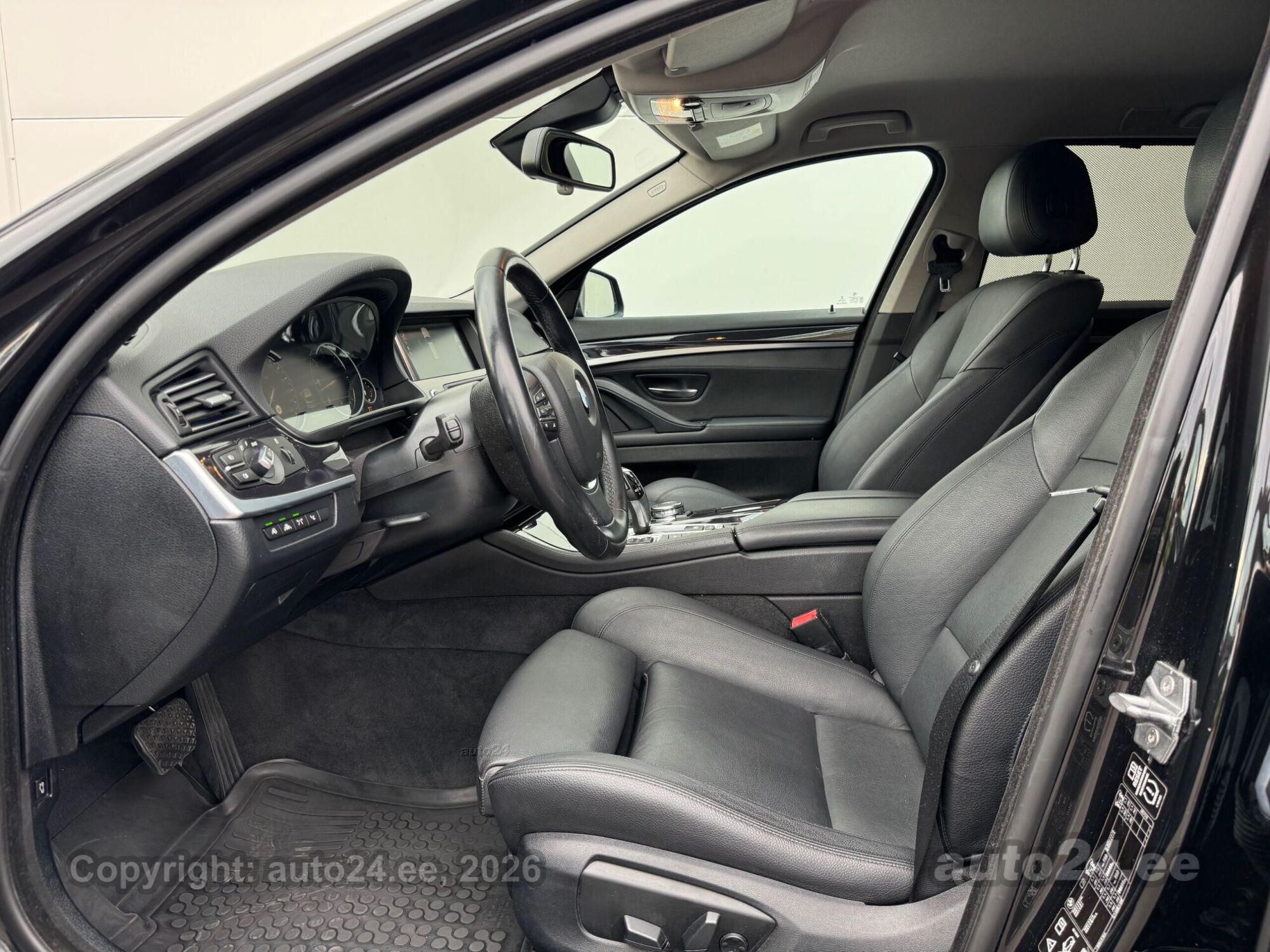 BMW 5-sarja 2015, photo 7/10