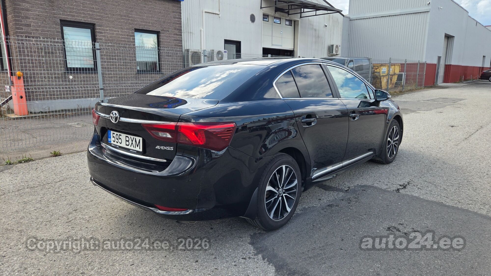 Toyota Avensis - 4