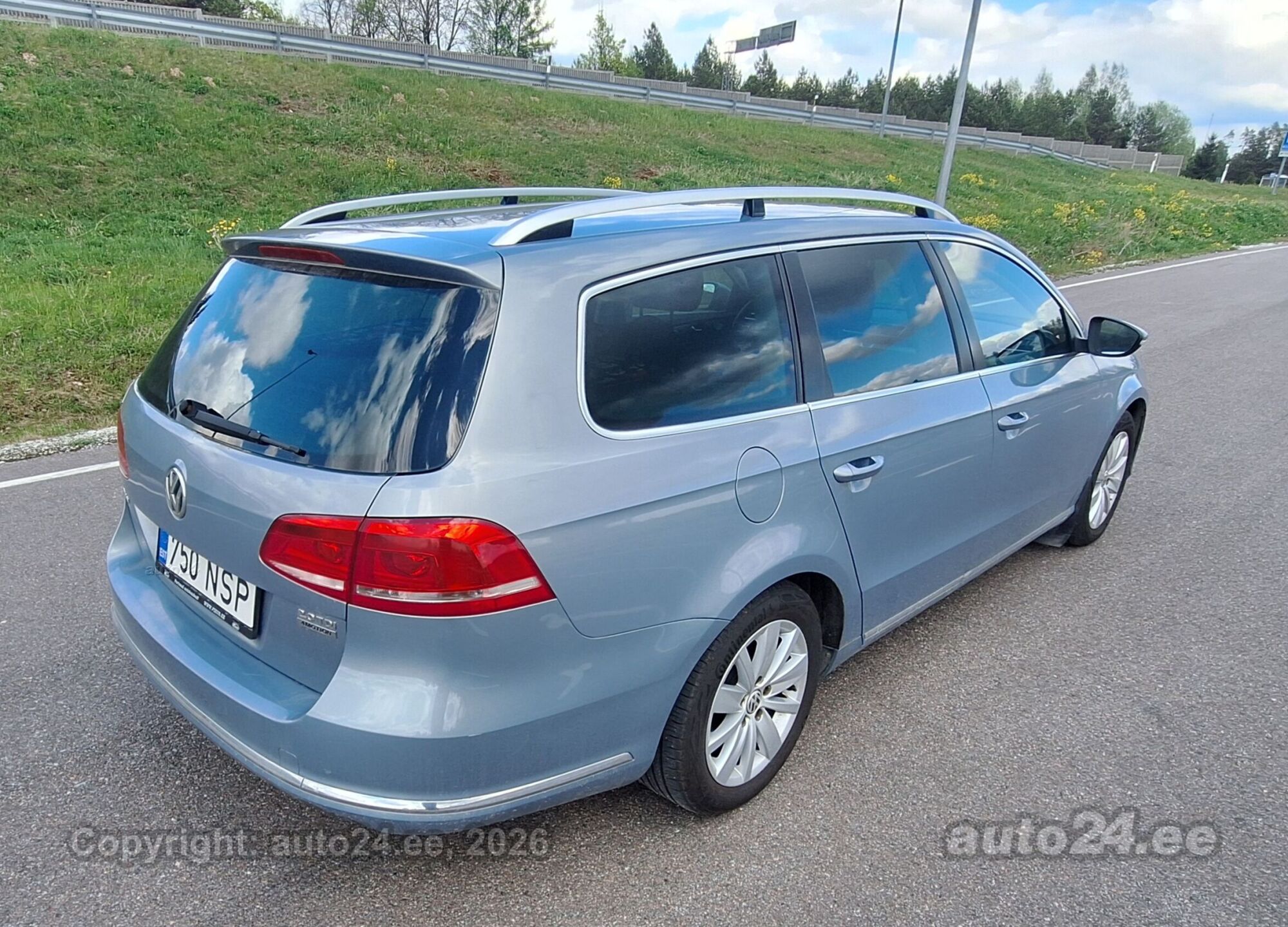 Volkswagen Passat 4Motion 2.0 103kW 2011, kuva 3/10
