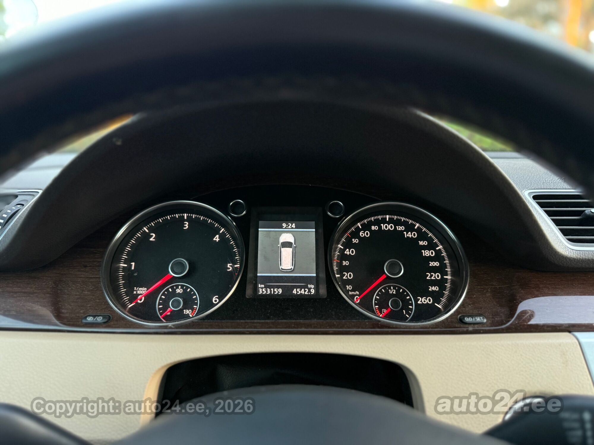 Volkswagen Passat 2013 — photo 10