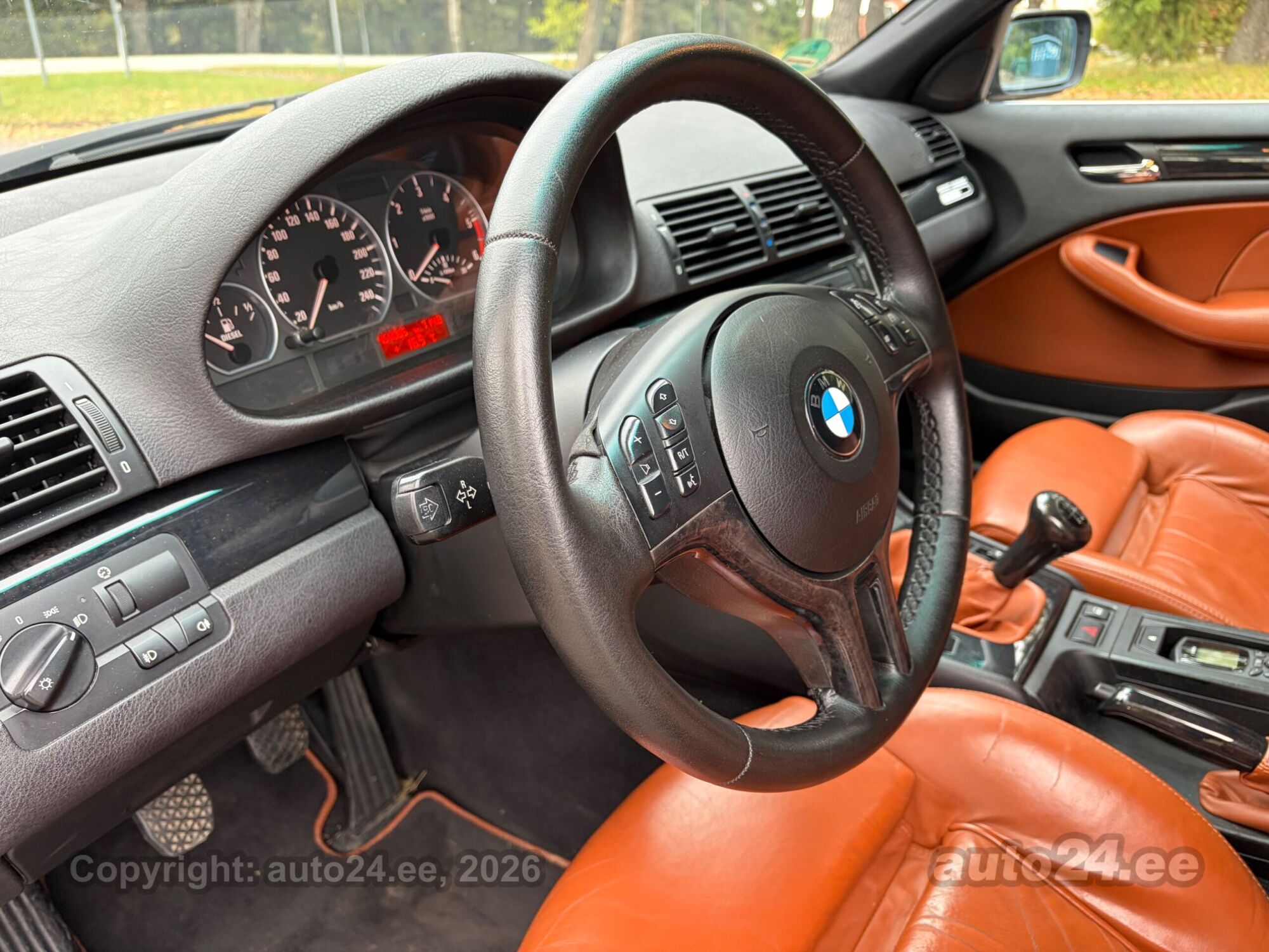 BMW 3 Series 2005 — photo 14