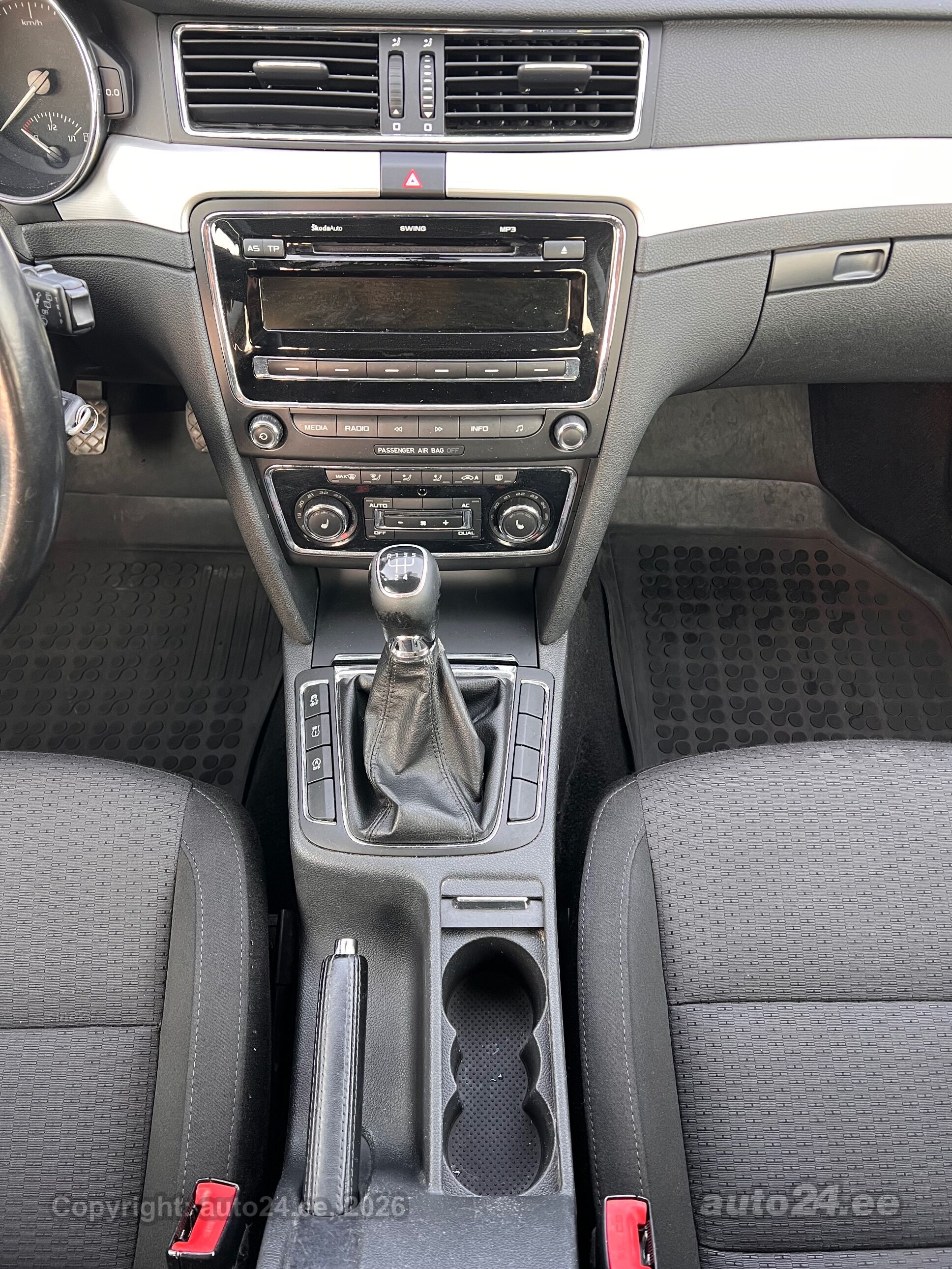 Skoda Superb 2013 — photo 7