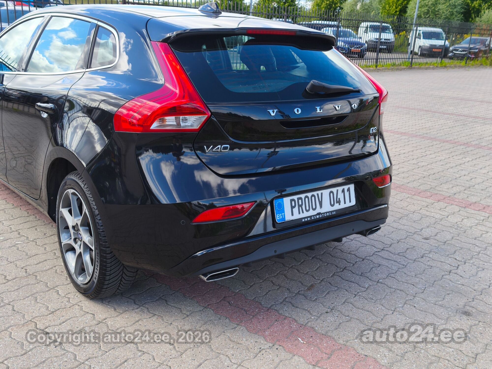 Volvo V40 Ocean Race Edition D2 88kW 2016, kuva 4/10