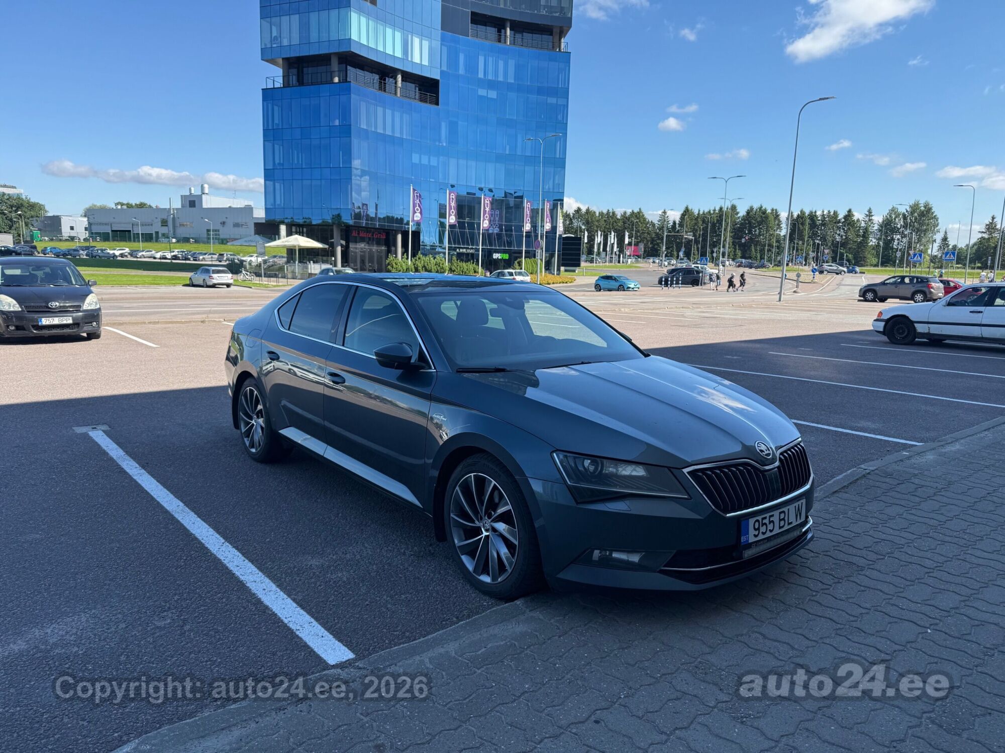 Skoda Superb 2.0 TDI 140kW 2016, kuva 4/9