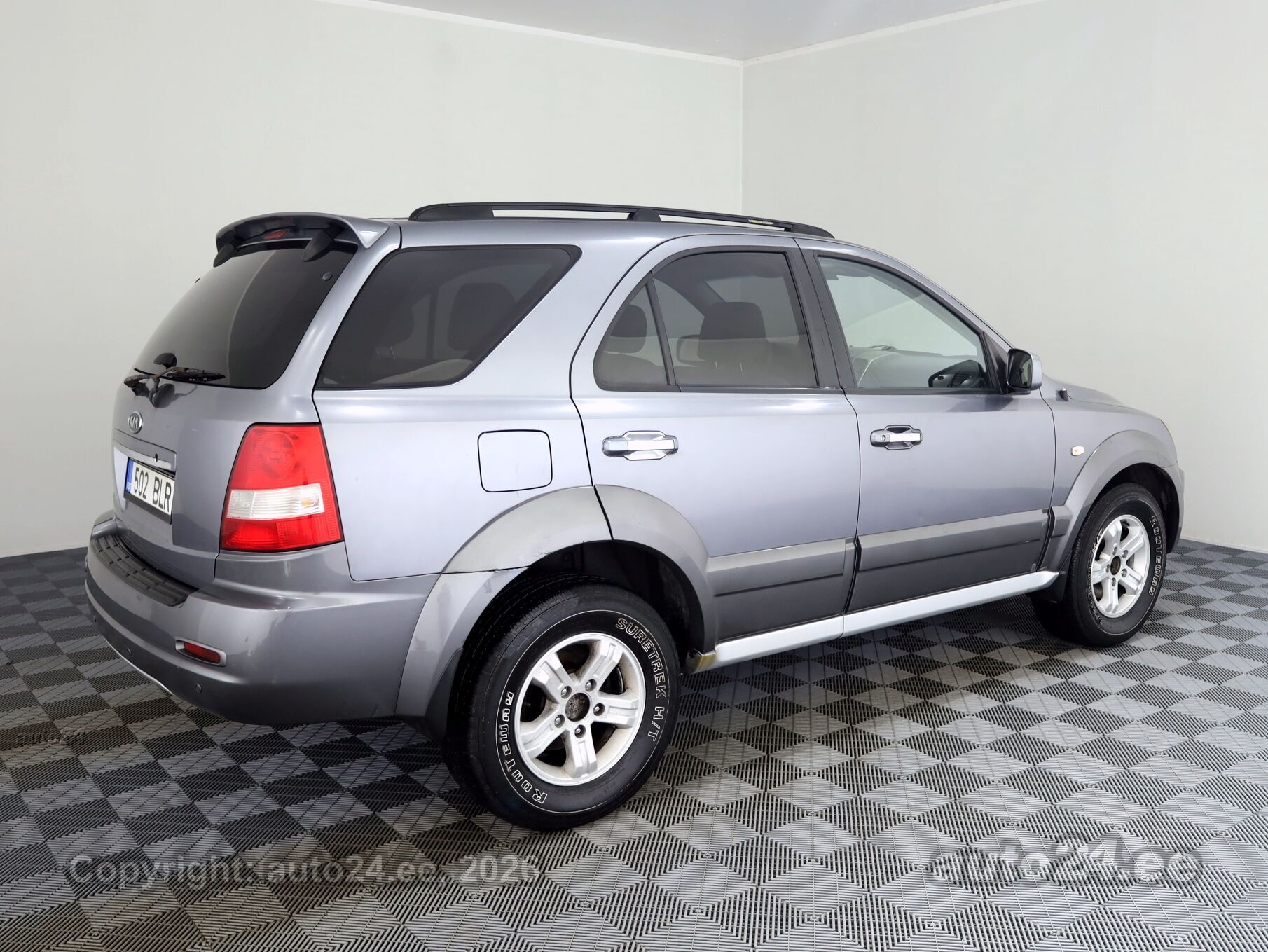 Kia Sorento 2006 — interior