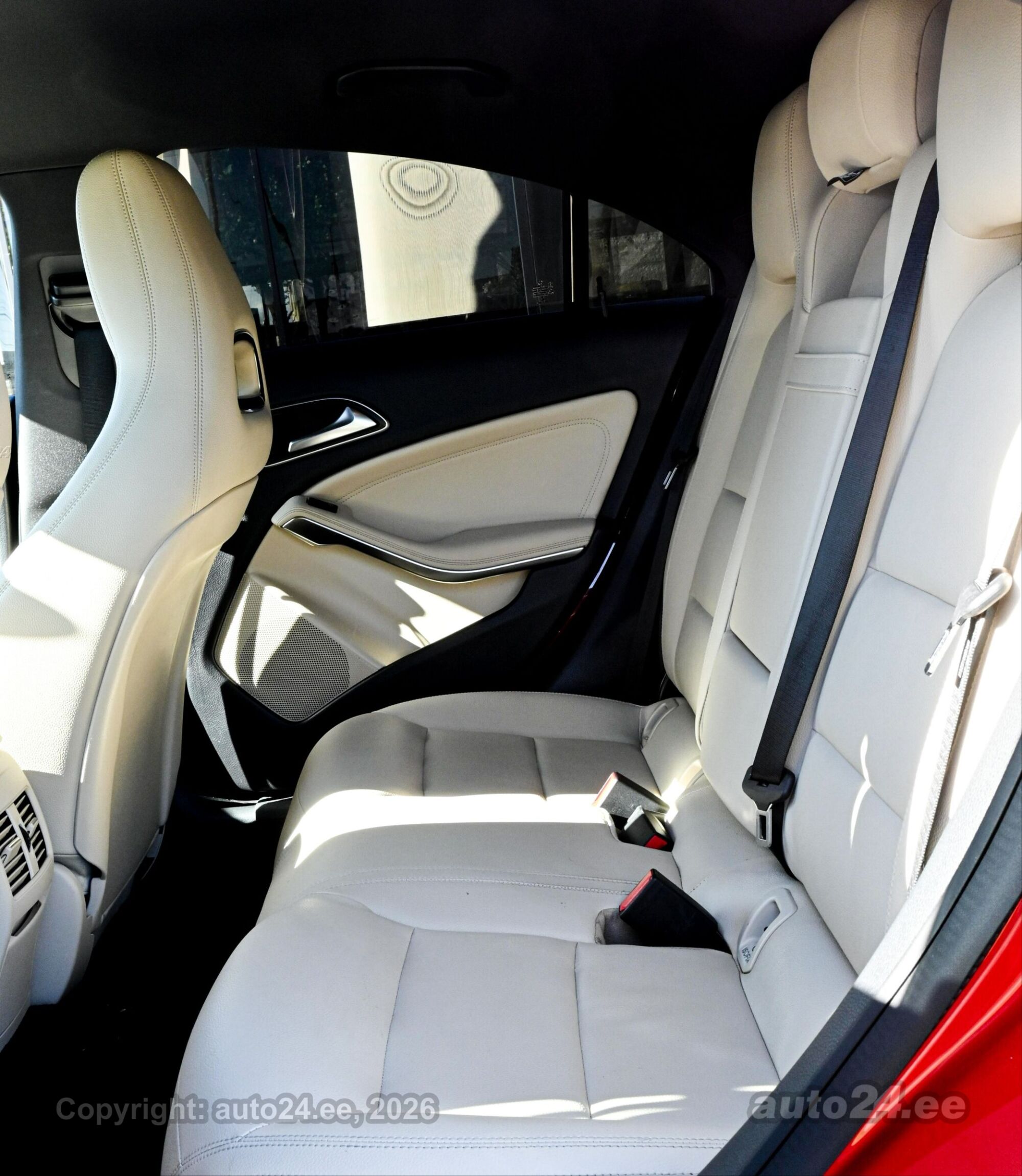 Mercedes-Benz CLA 250 - 12