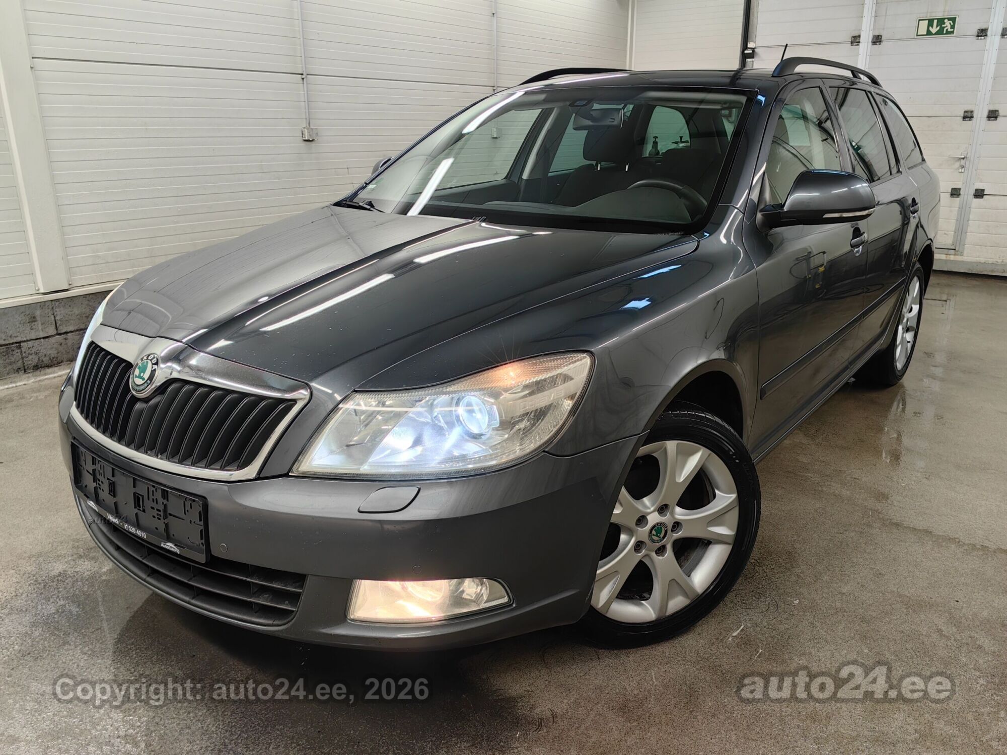 Skoda Octavia 2012 — interior