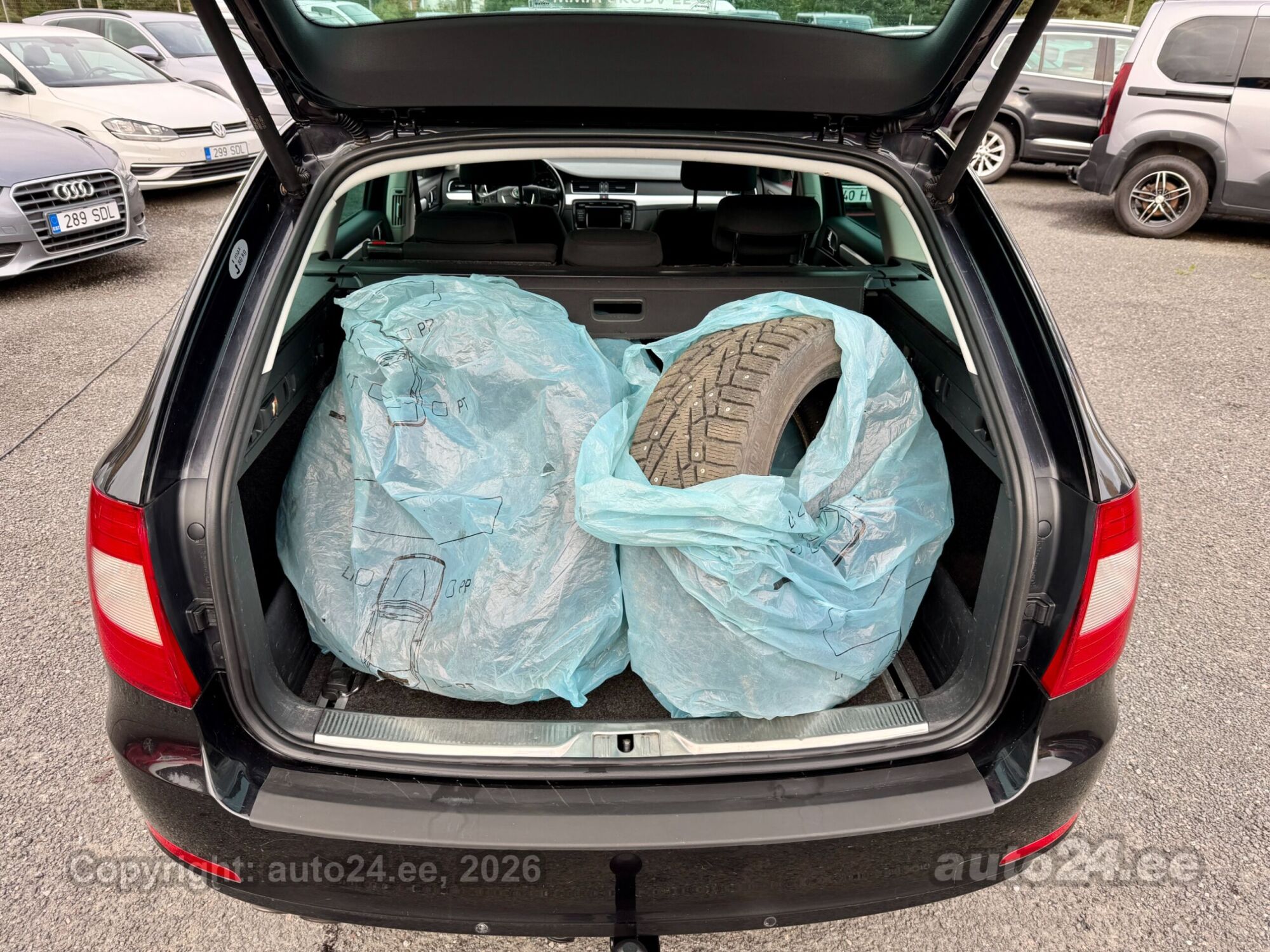 Skoda Superb 2013 — photo 24