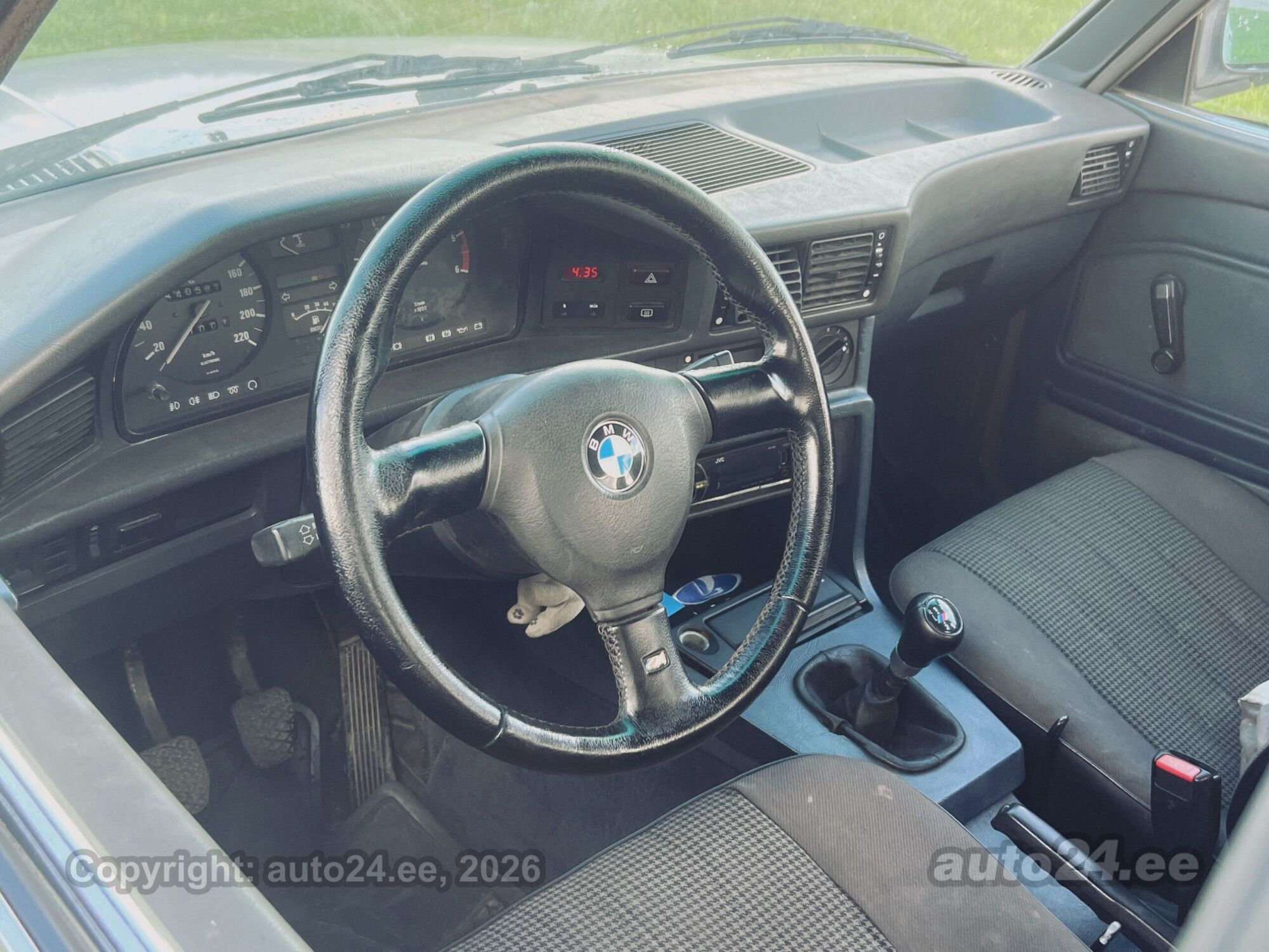 BMW 524 - 9