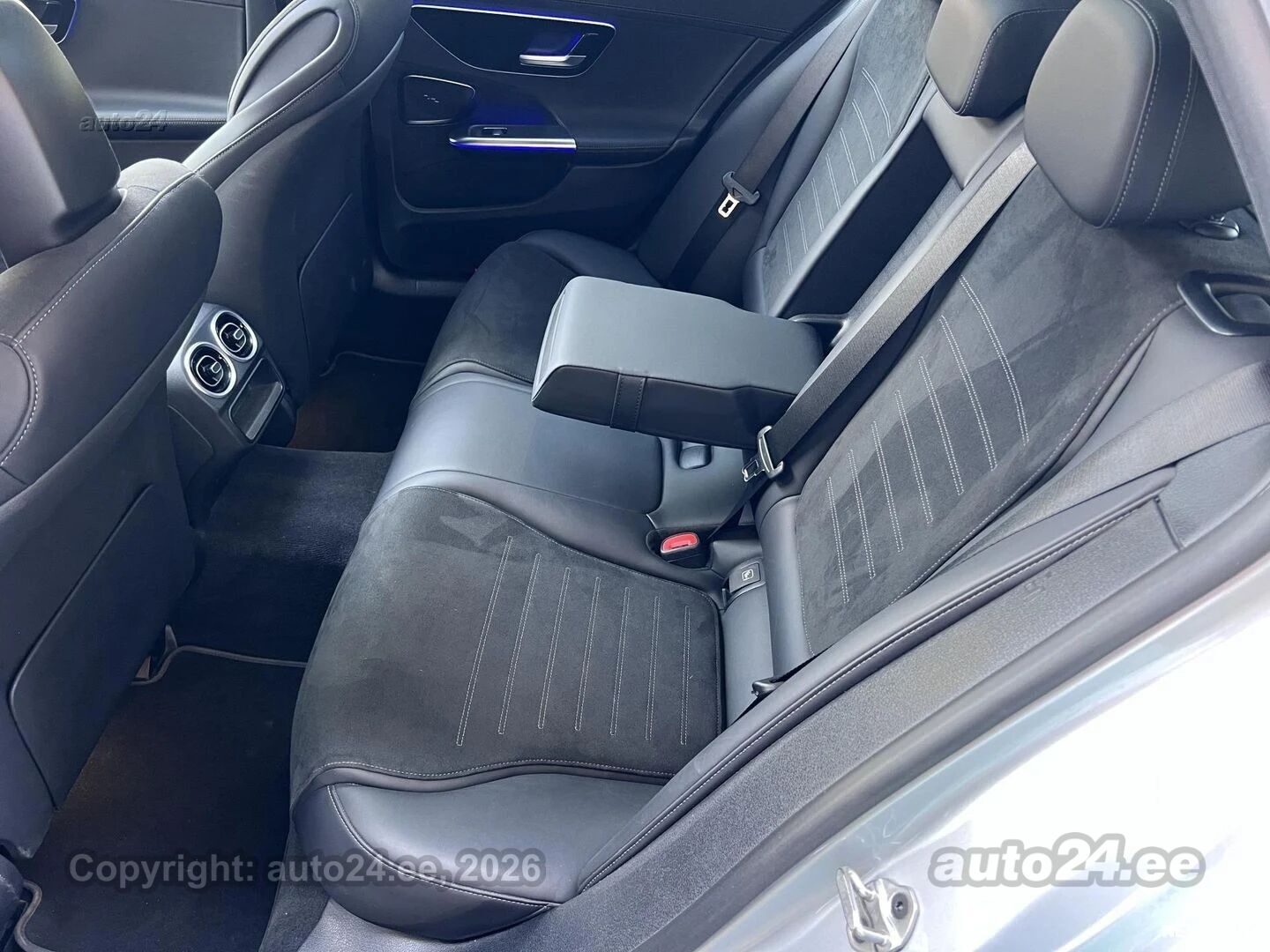 Mercedes-Benz C 200 - 10