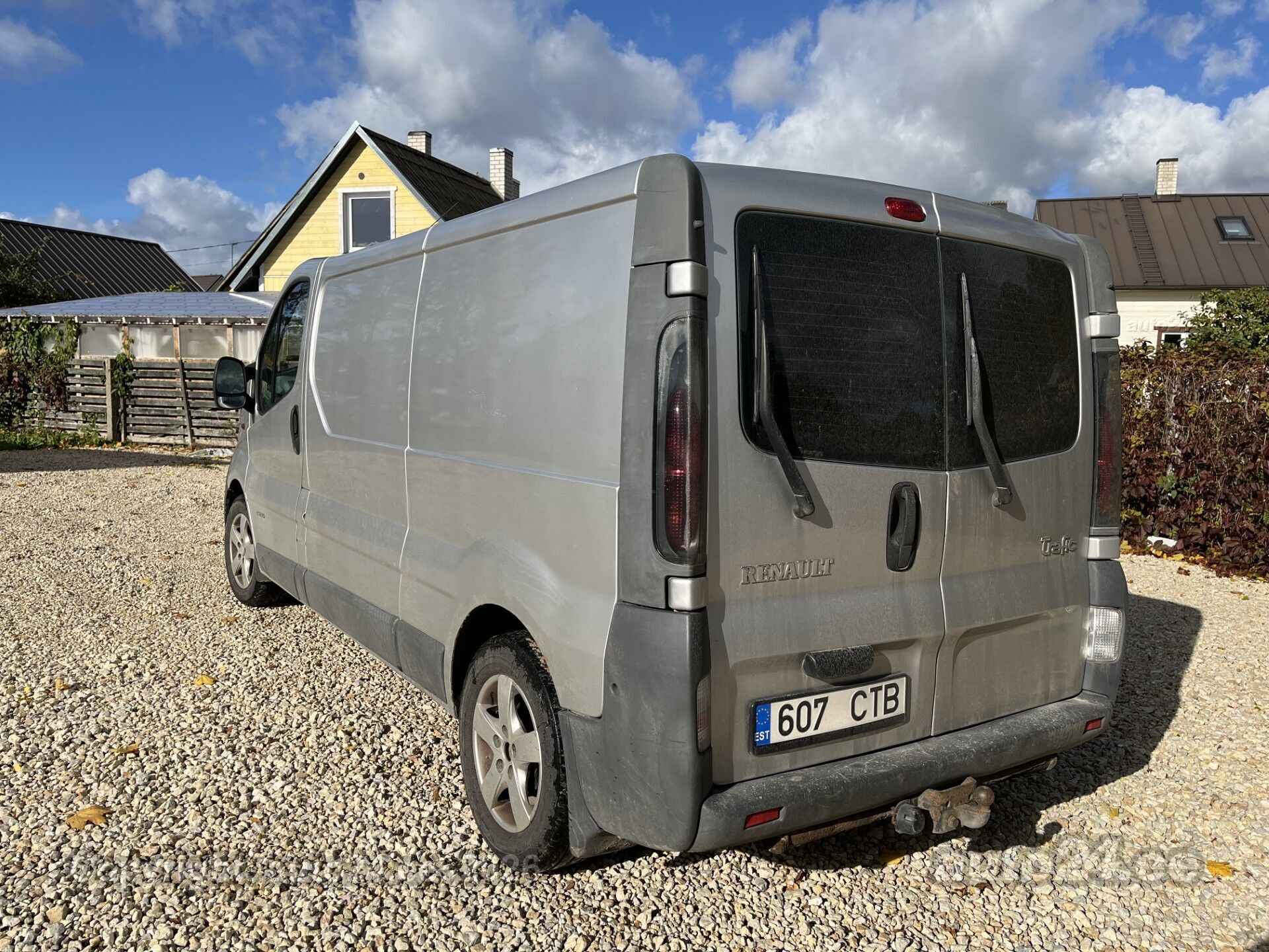 Renault Trafic 2005 — салон