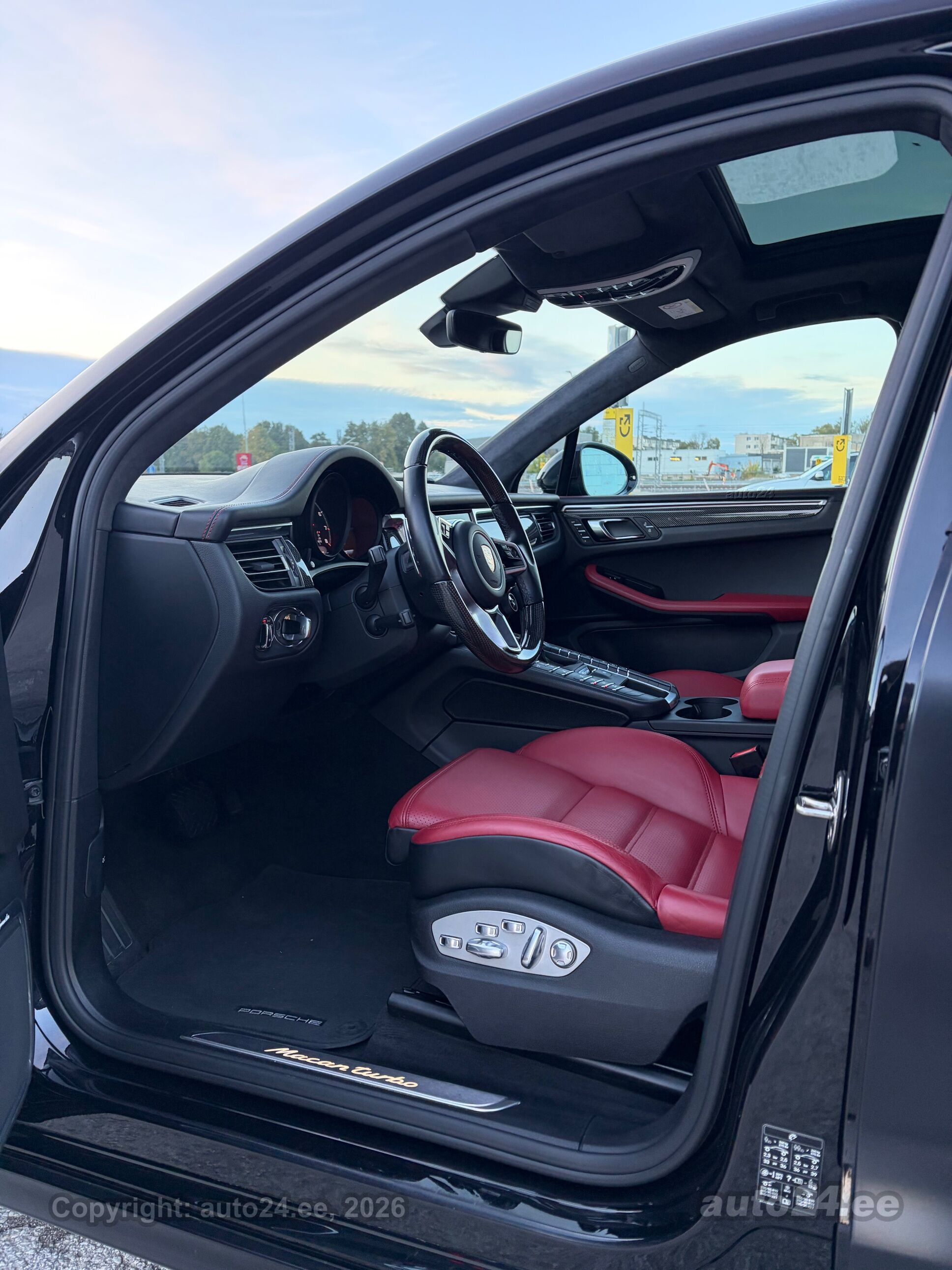 Porsche Macan - 12