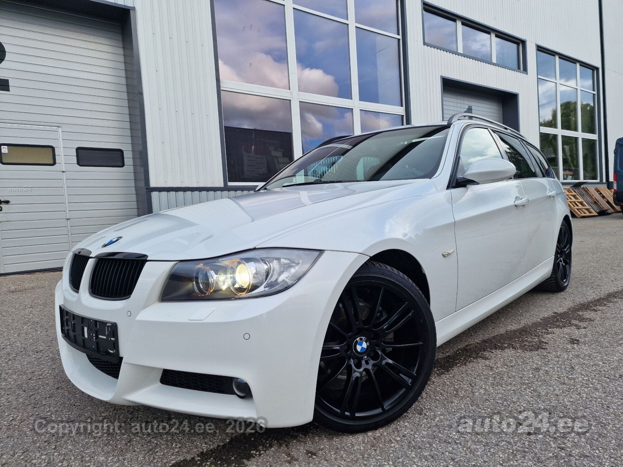 BMW 3-sarja 2008, kuva 2/10