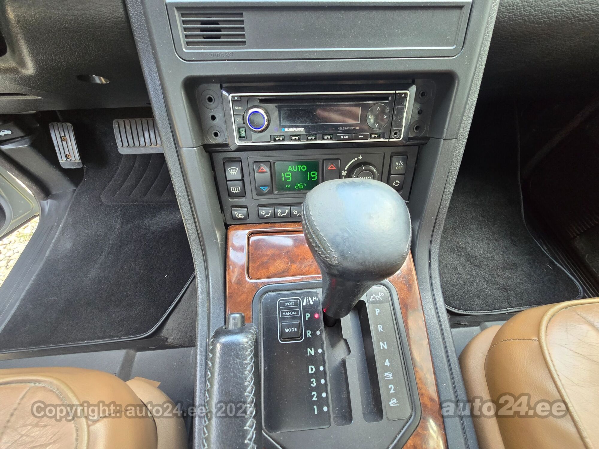 Land Rover Range Rover - 11