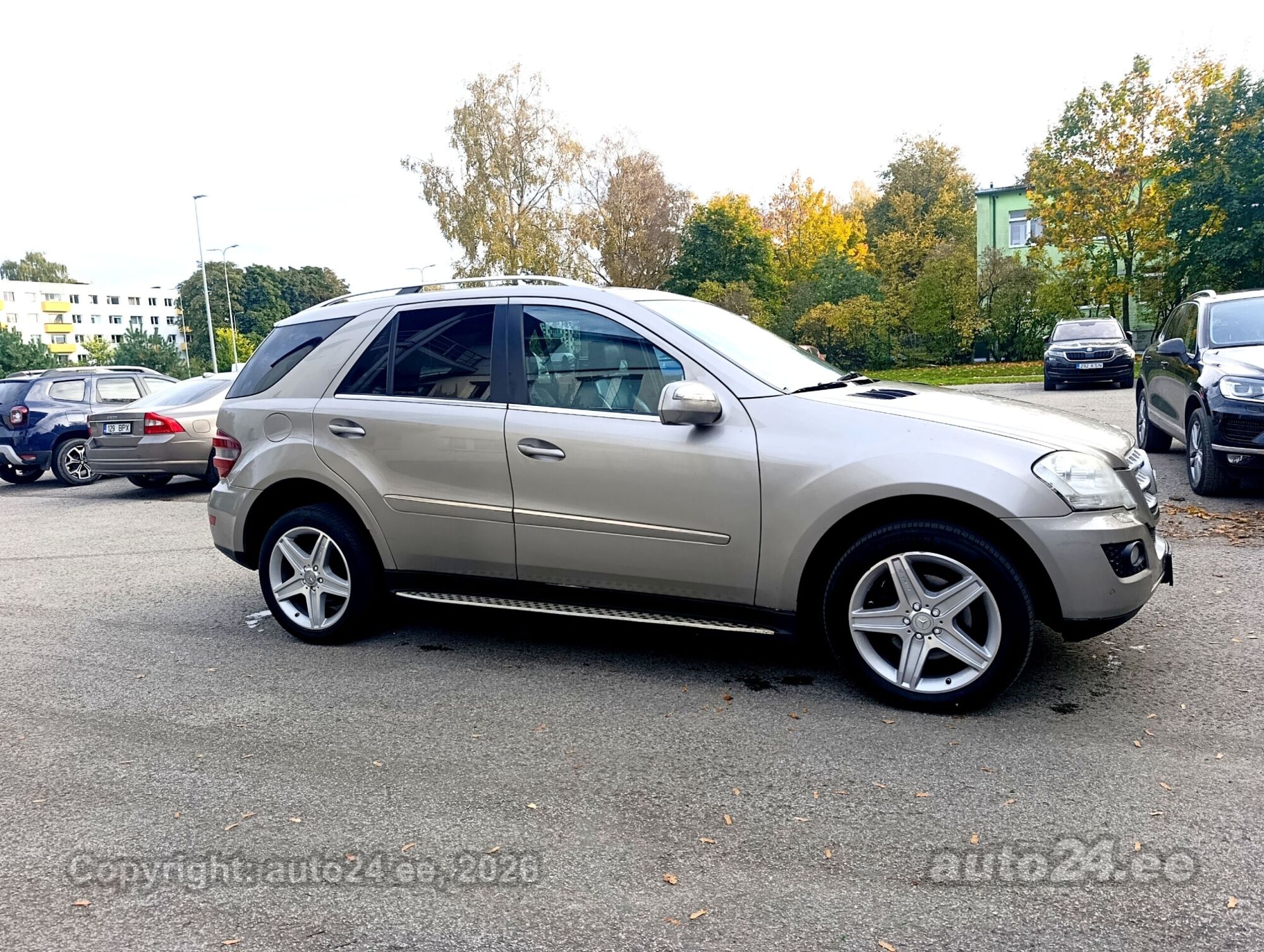 Mercedes-Benz M-Class 2009 — photo 5
