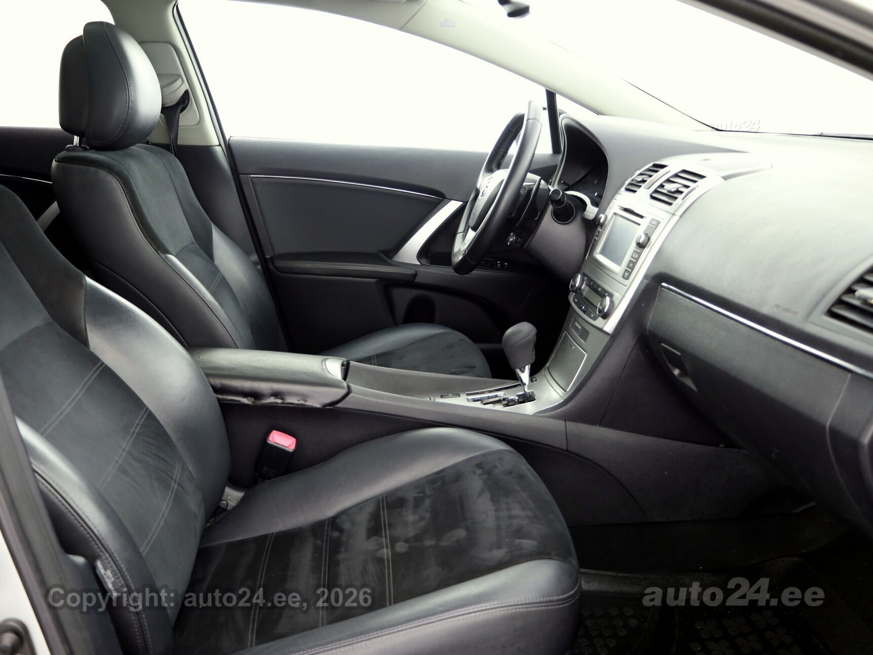 Toyota Avensis - 6