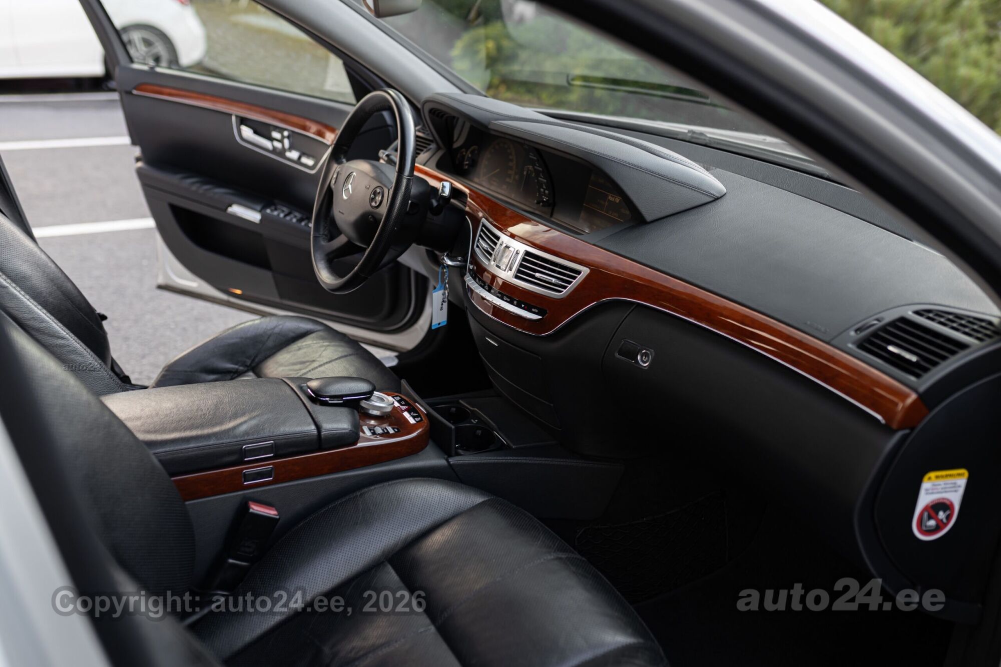 Mercedes-Benz S 320 - 8