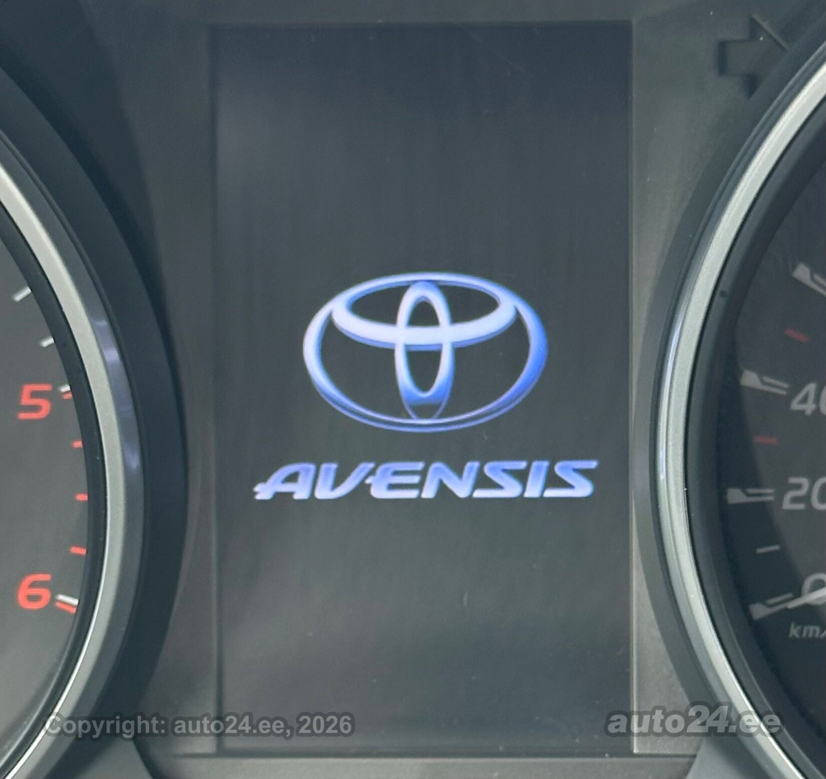 Toyota Avensis - 11