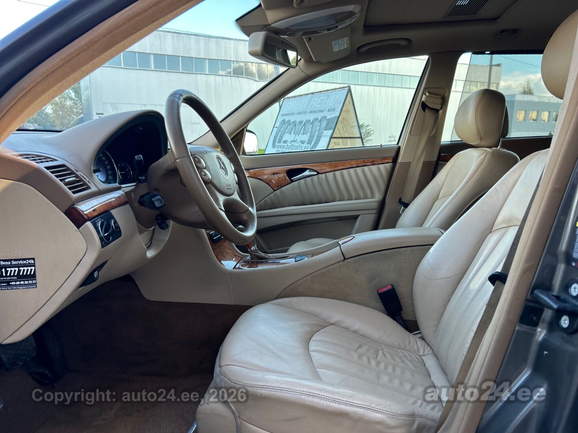 Mercedes-Benz E-Class 2006 — photo 14