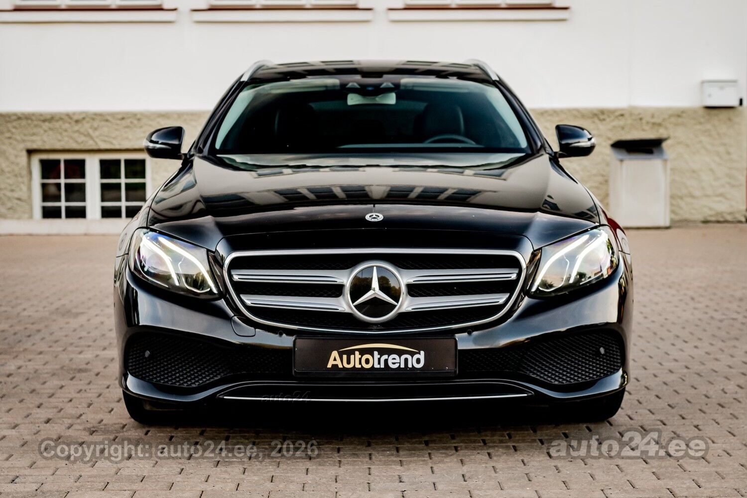 Mercedes-Benz E 220 - 11