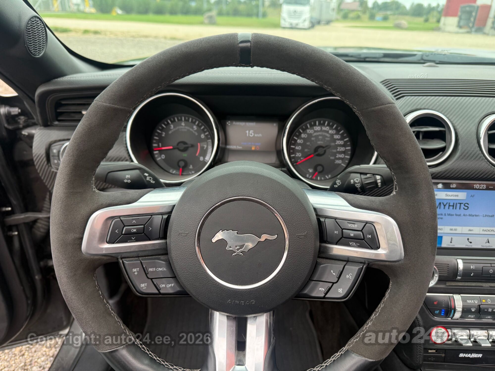 Ford Mustang - 9