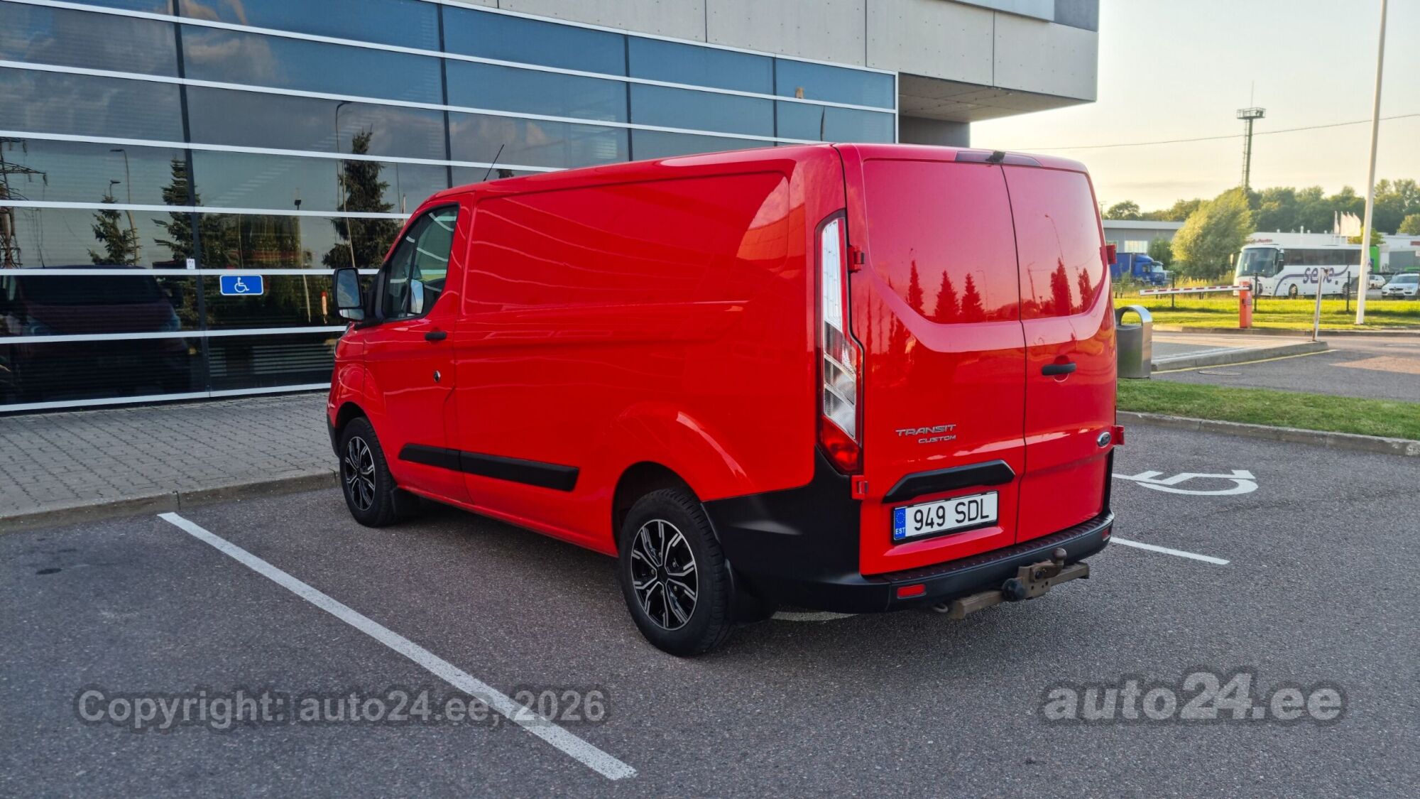 Ford Transit Custom 2.0 77kW 2019, kuva 3/10