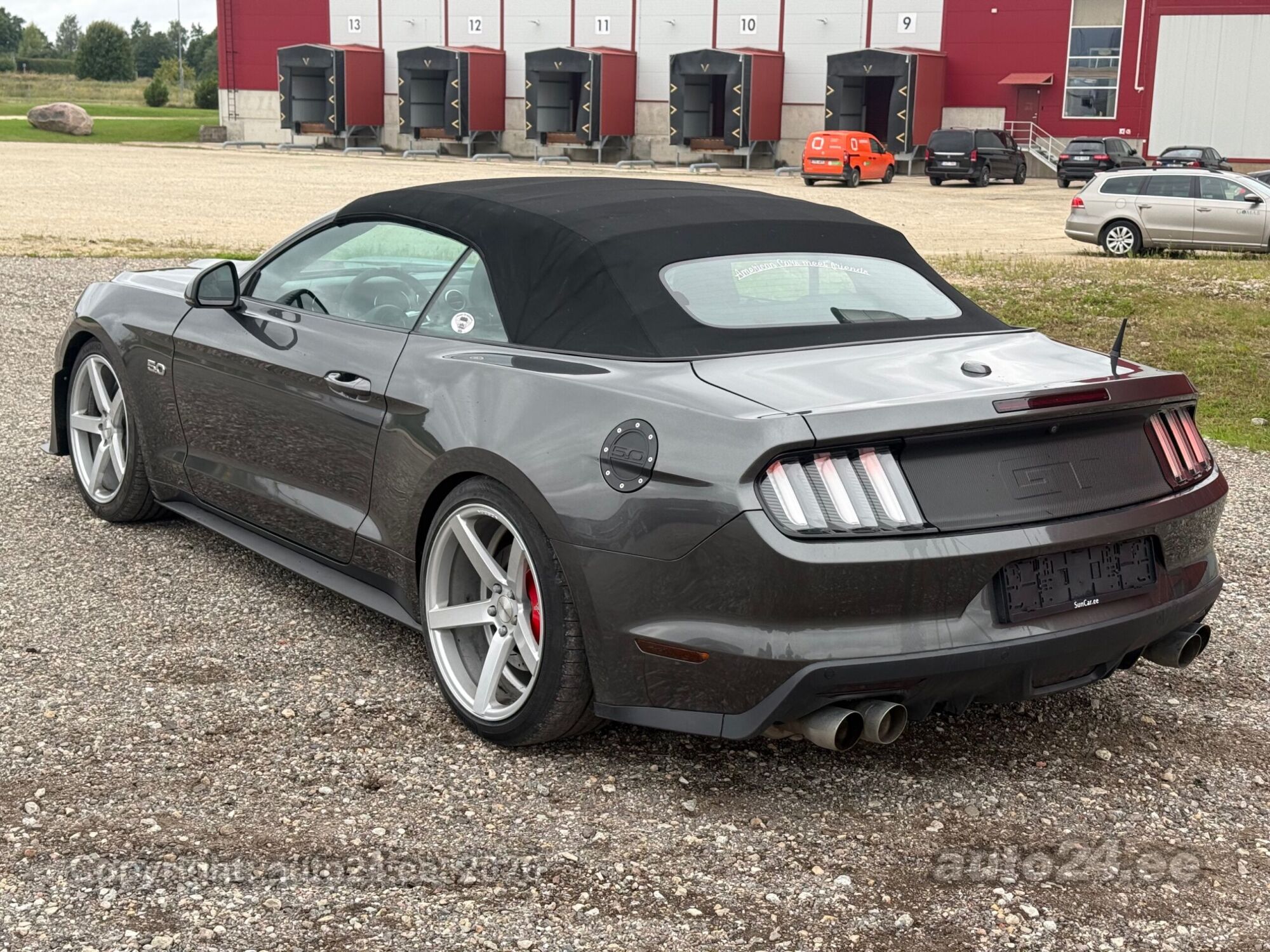 Ford Mustang - 5
