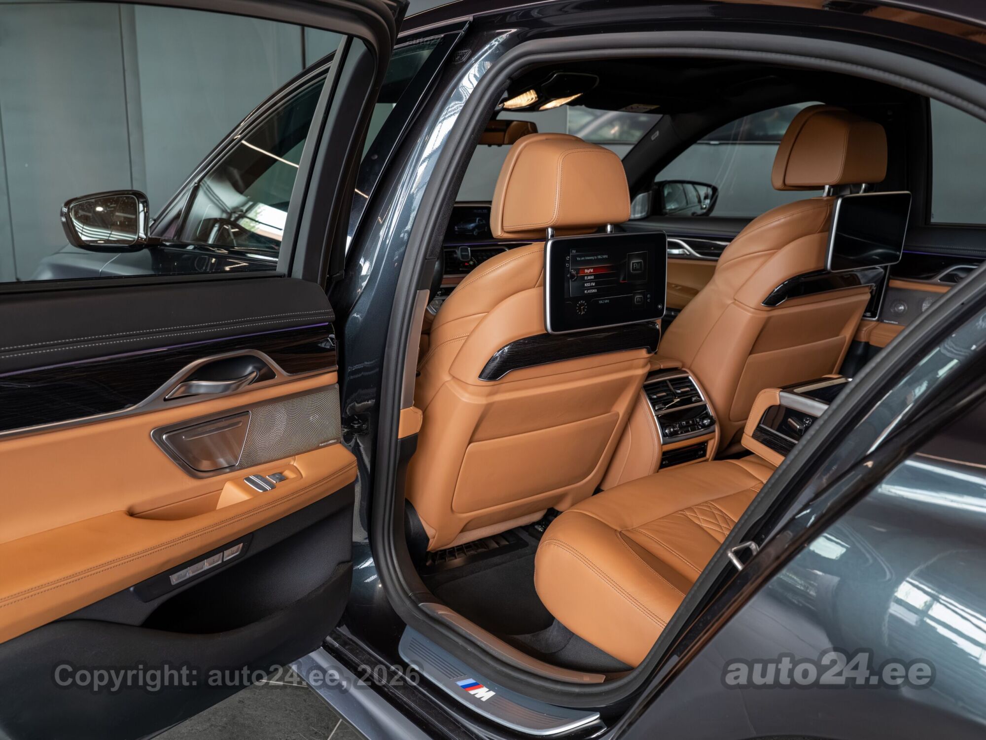 BMW 7-sarja 2015, kuva 7/10