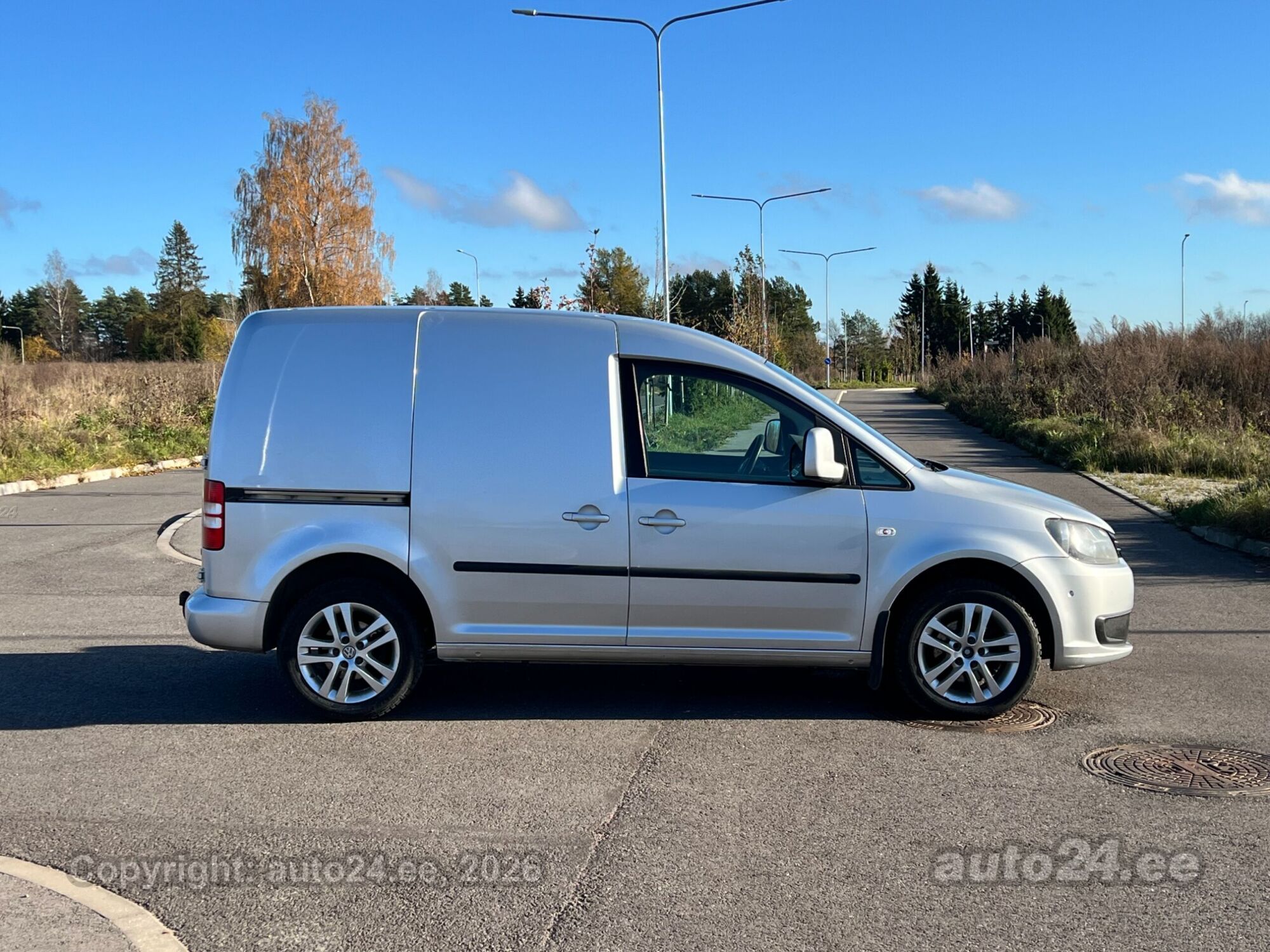 Volkswagen Caddy 2010 — photo 8