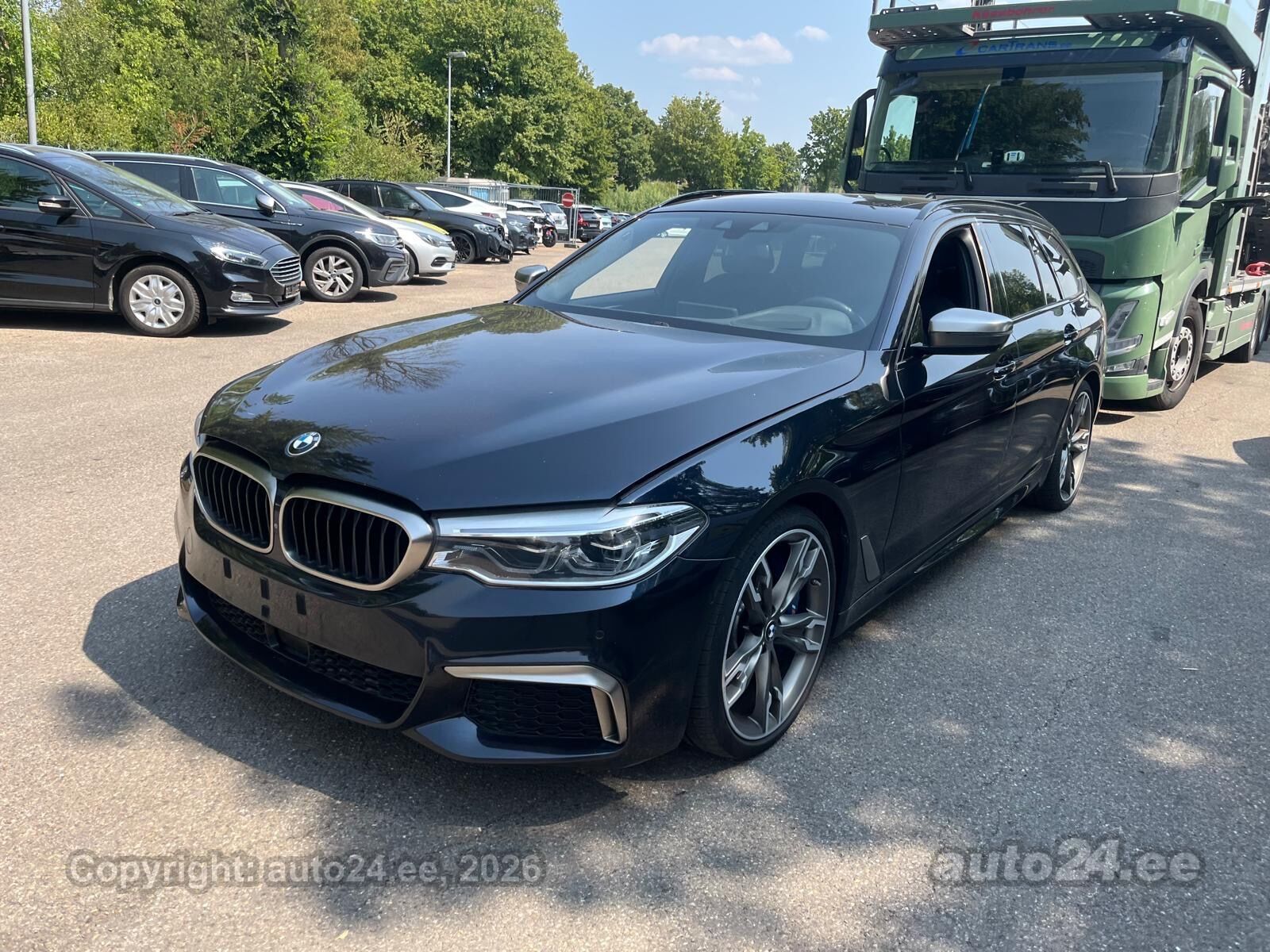 BMW M550 - 9