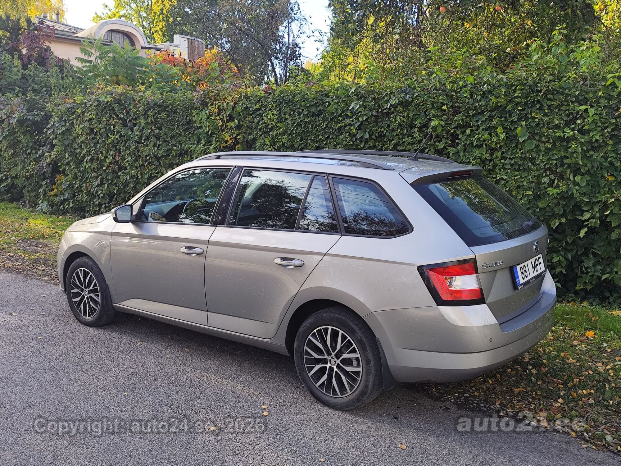Skoda Fabia 2015 — салон