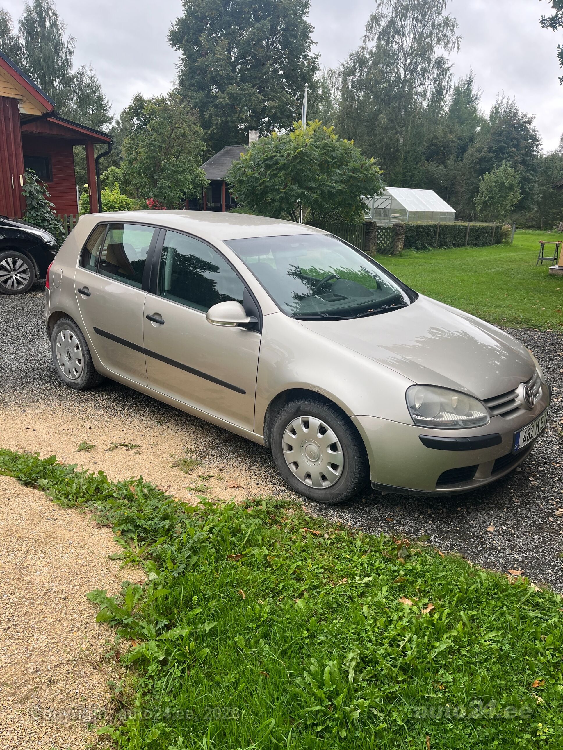 Volkswagen Golf - 2