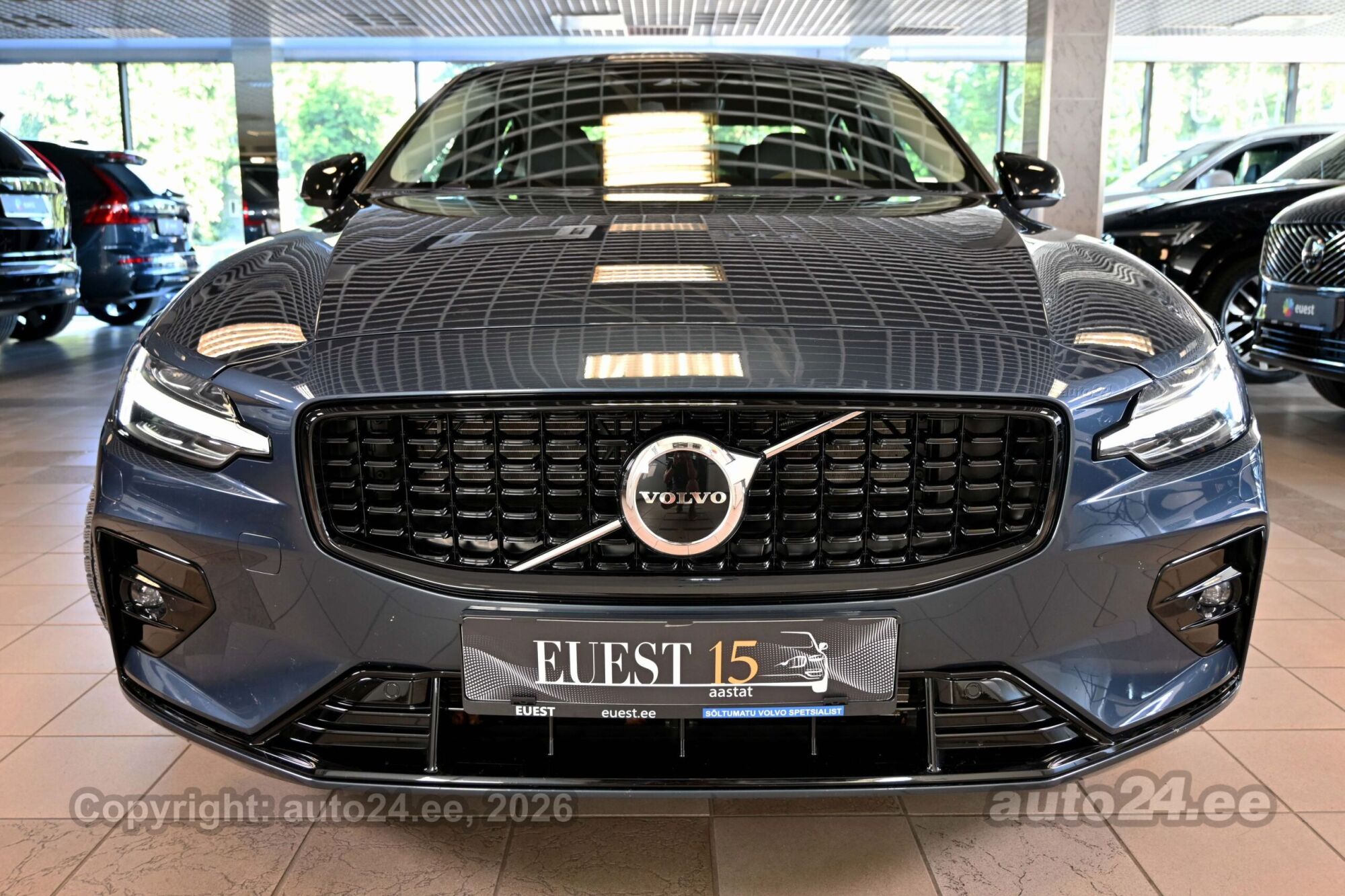 Volvo S60 2024, photo 5/10