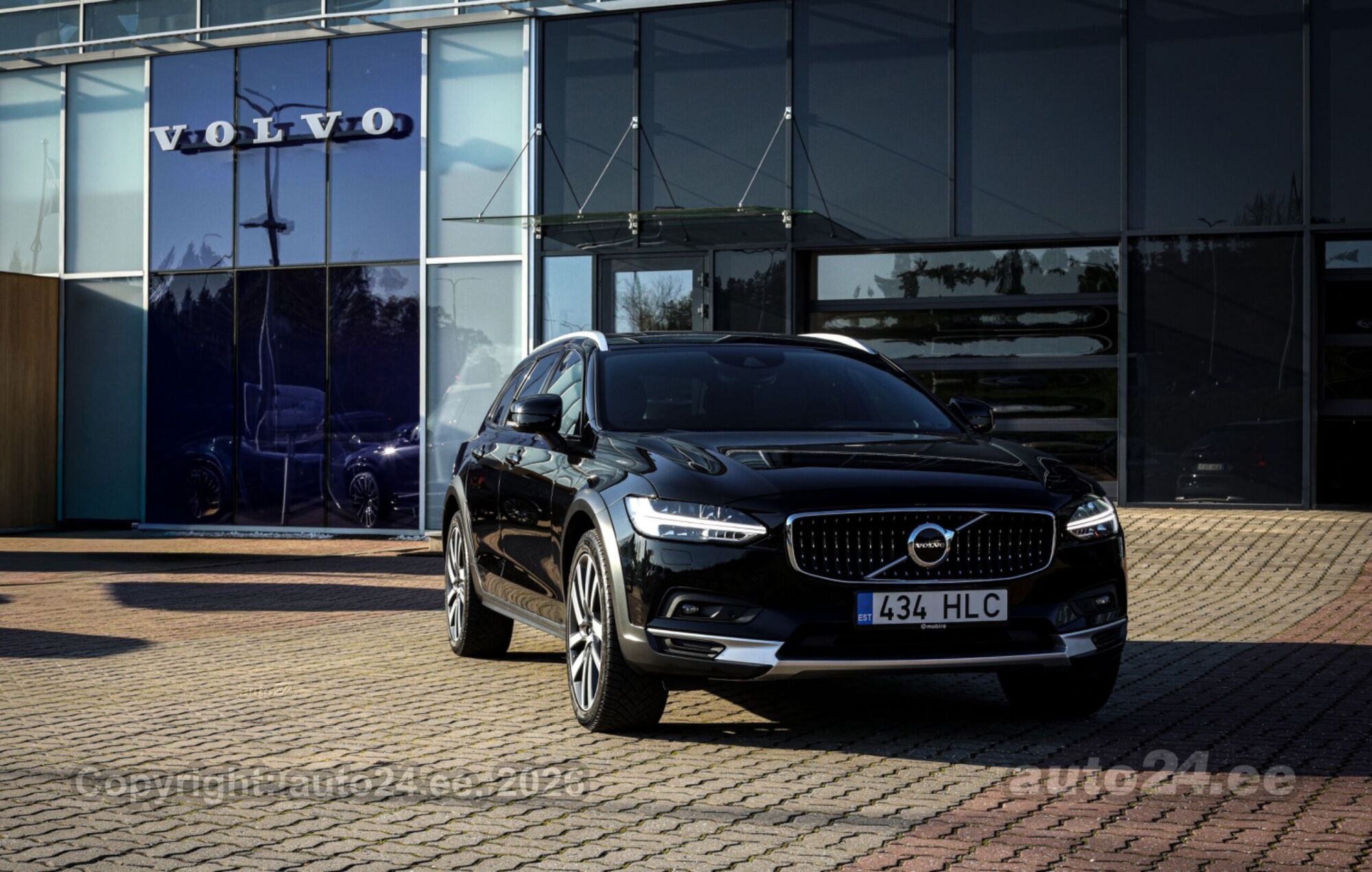 Volvo V90 Cross Country