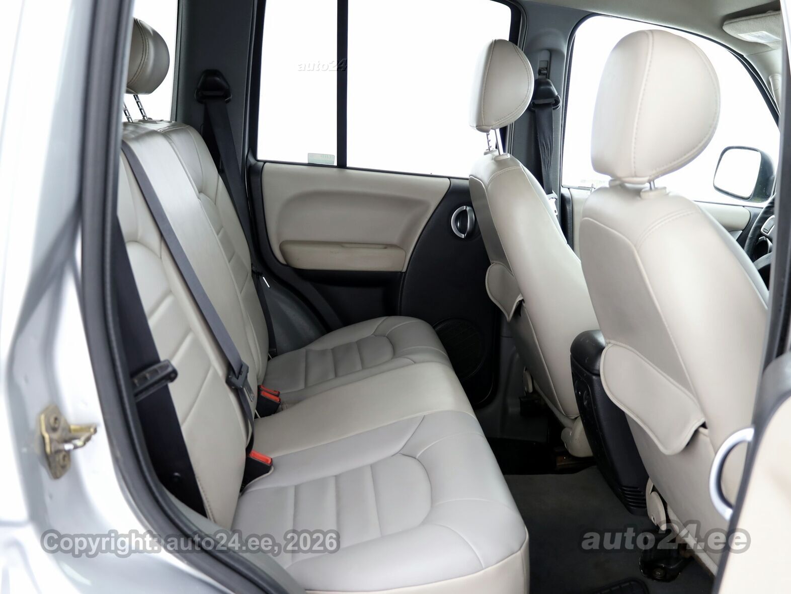 Jeep Cherokee Liberty LPG ATM 3.7 155kW 2002, kuva 7/9