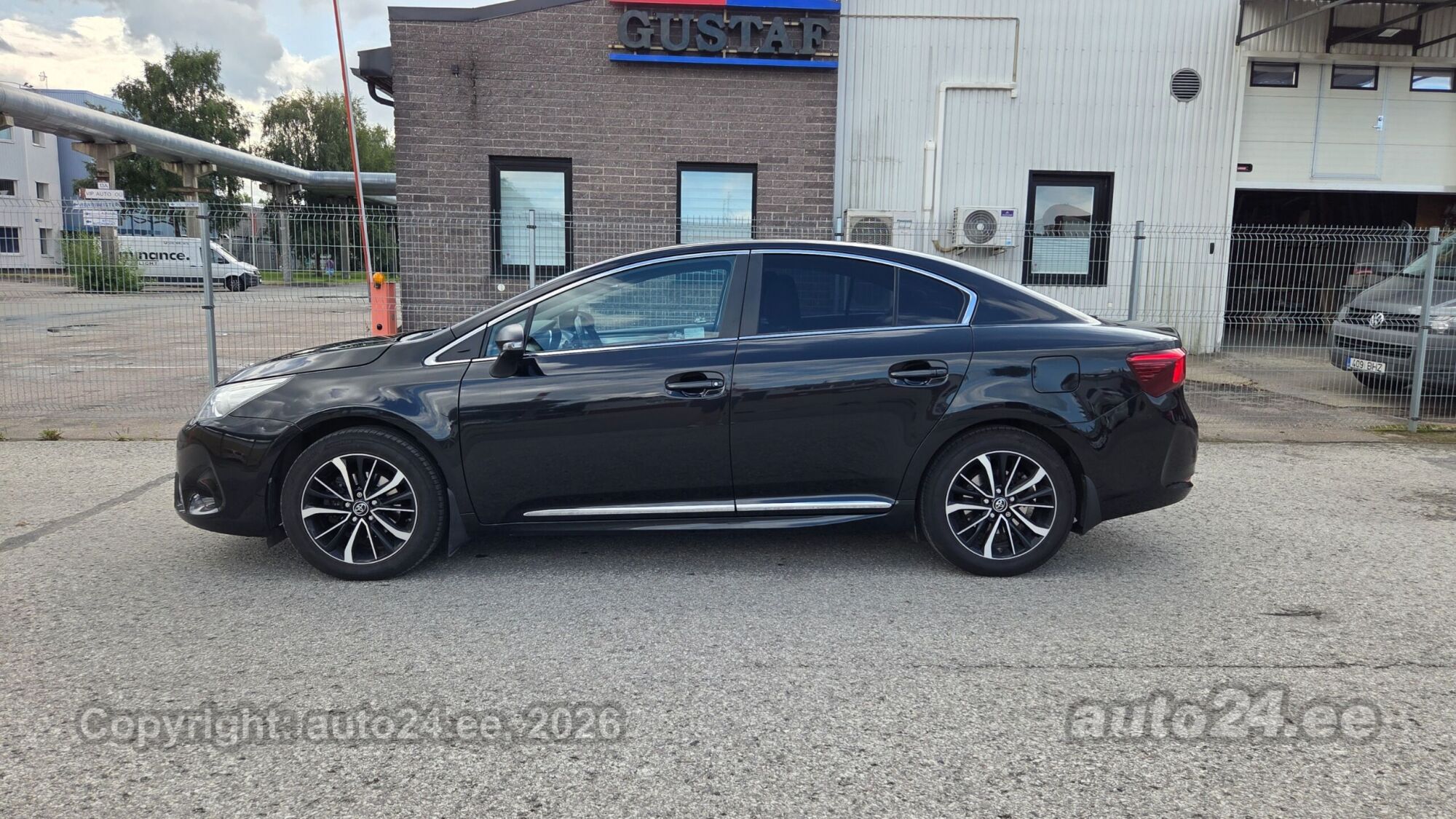 Toyota Avensis - 7